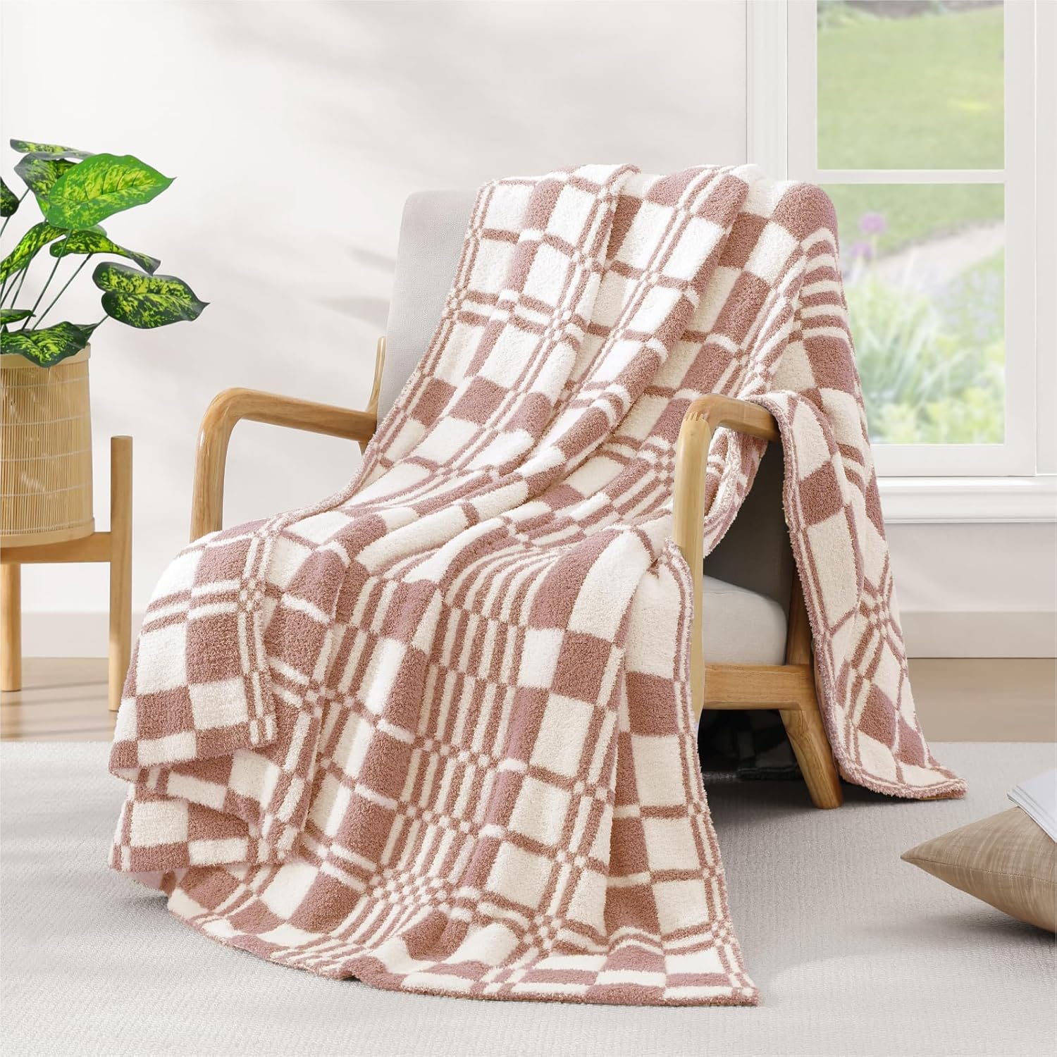 Checkered Throw Blanket - Cozy Clay Pink Soft Warm Design