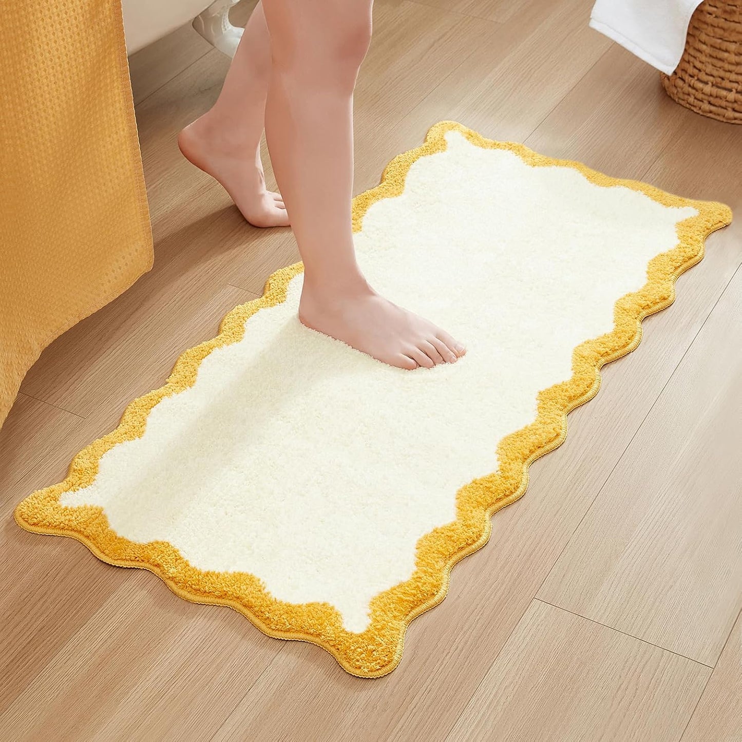 Scalloped Wavy Ripple Design Bath Mat for Cozy Spaces
