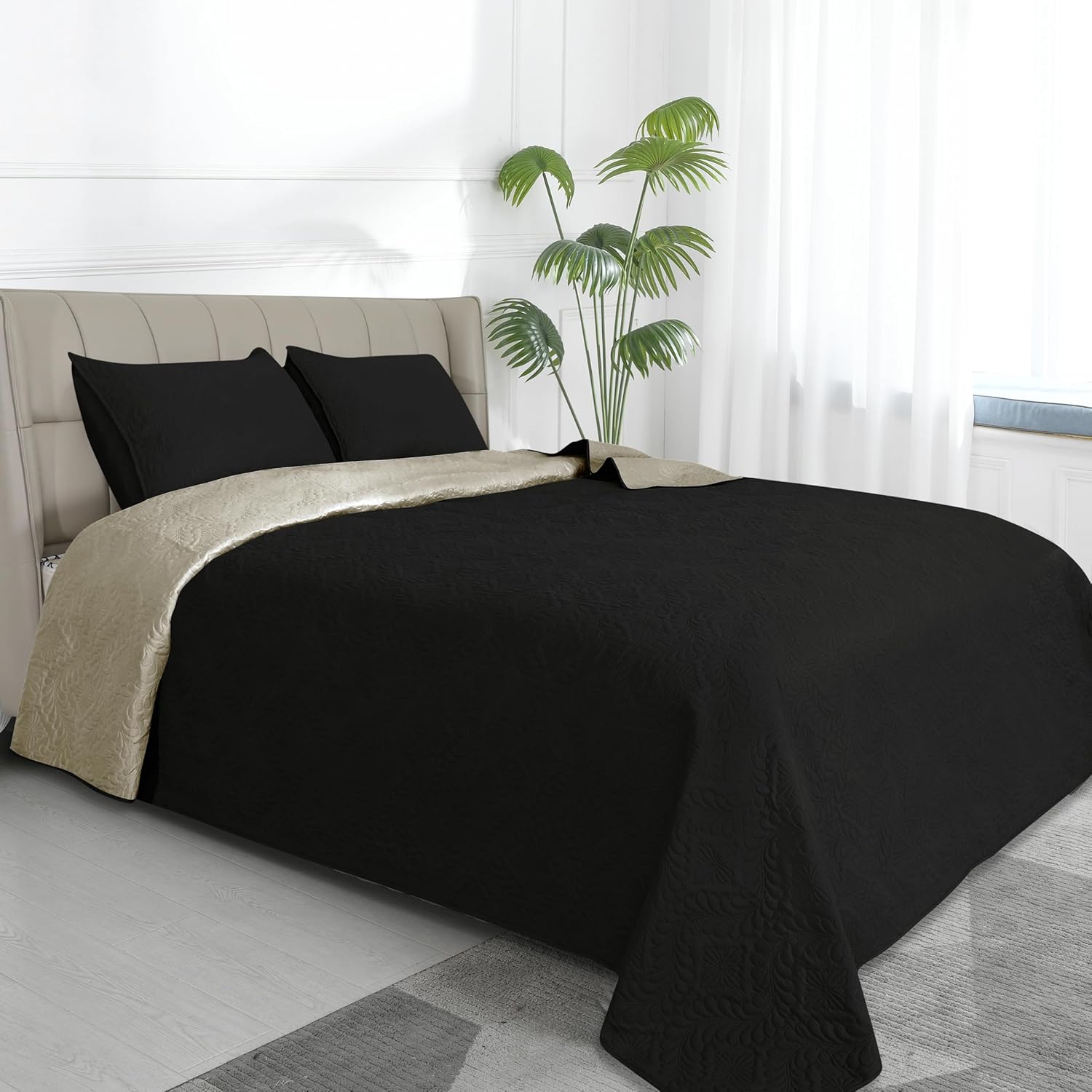 Easy-Going Full/Queen Size Reversible Quilt Set for Comfort
