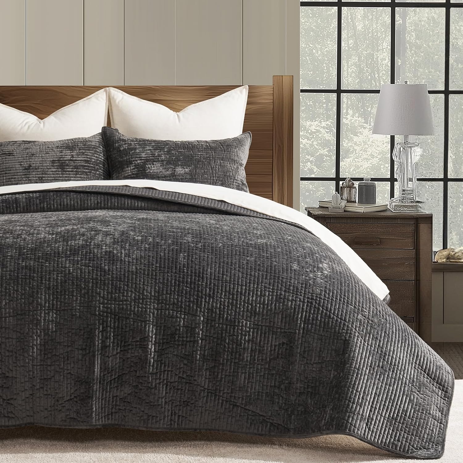 Luxurious Velvet Quilt Set King Size for Timeless Elegance