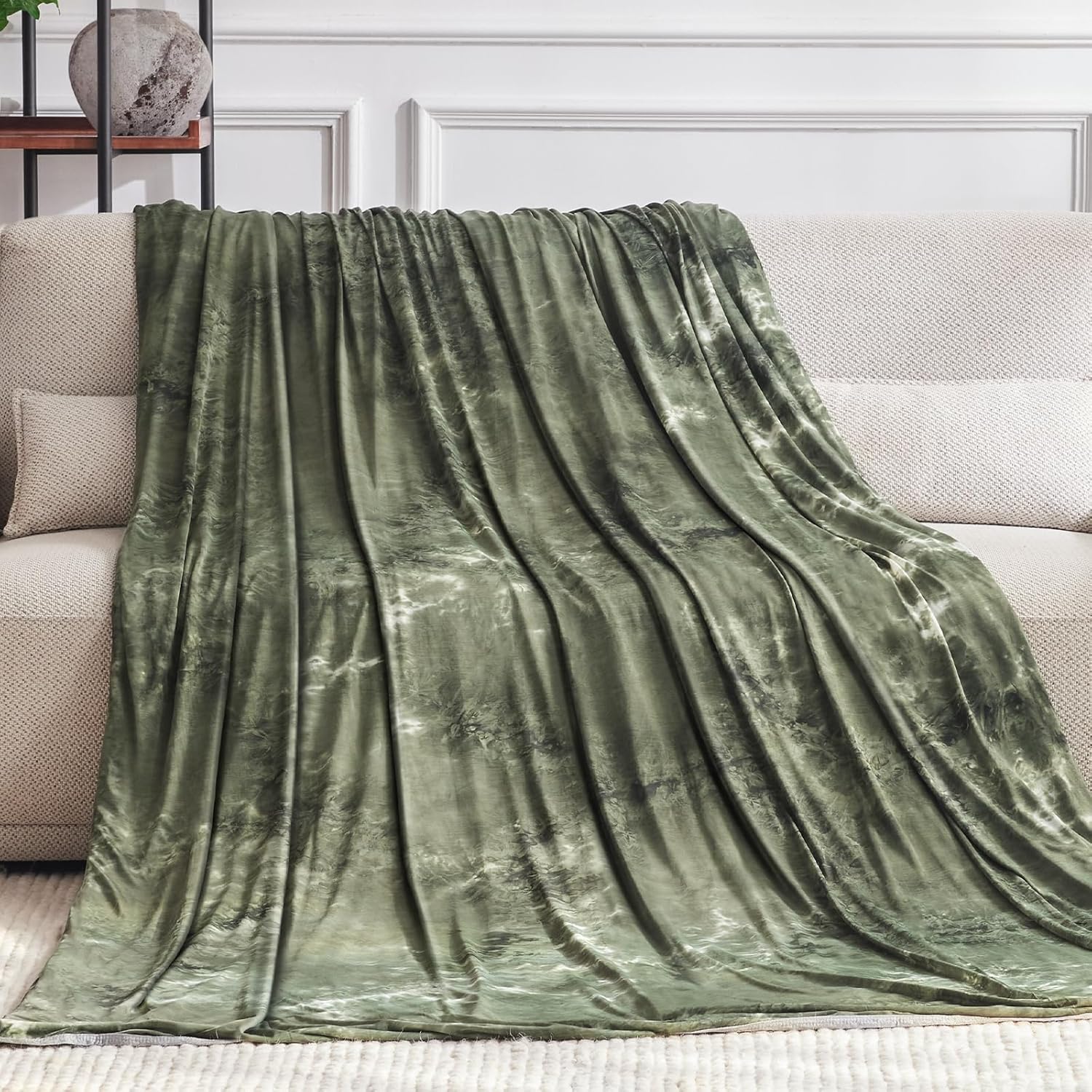 Guohaoi Cooling Throw Blanket for Hot Sleepers - 60x90 in