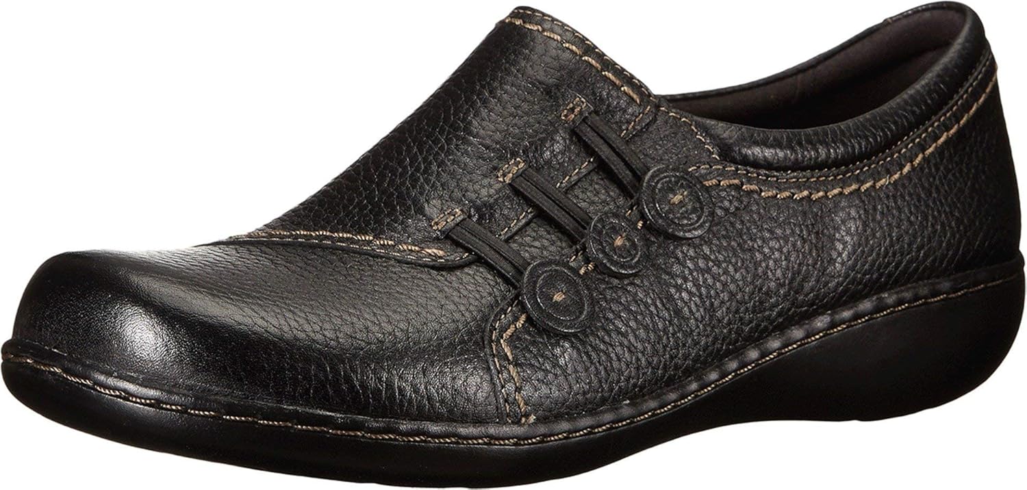 Clarks Women's Ashland Effie Slip-On Loafer with Stylish Design