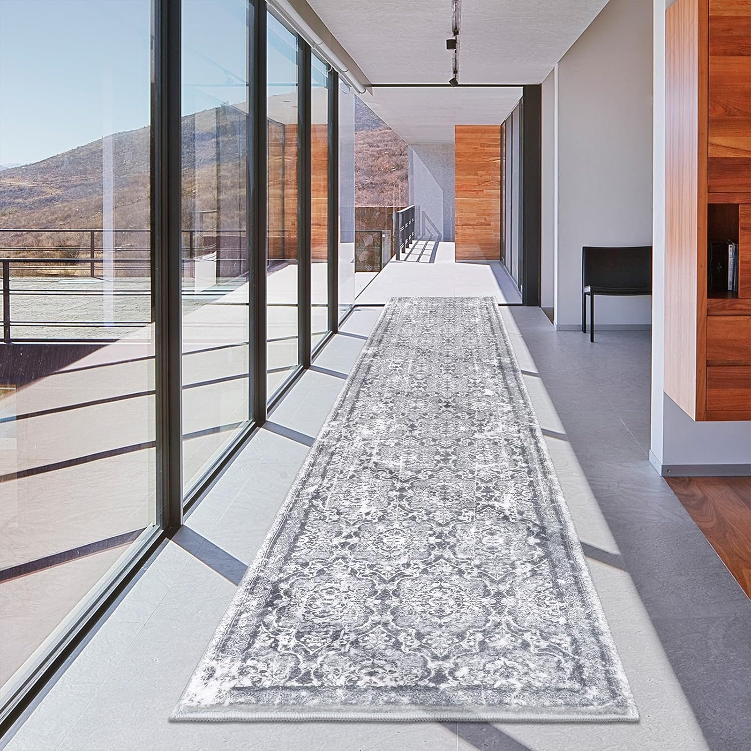 Vaukki Vintage Shaggy Soft Laundry Runner Rug for Entryway