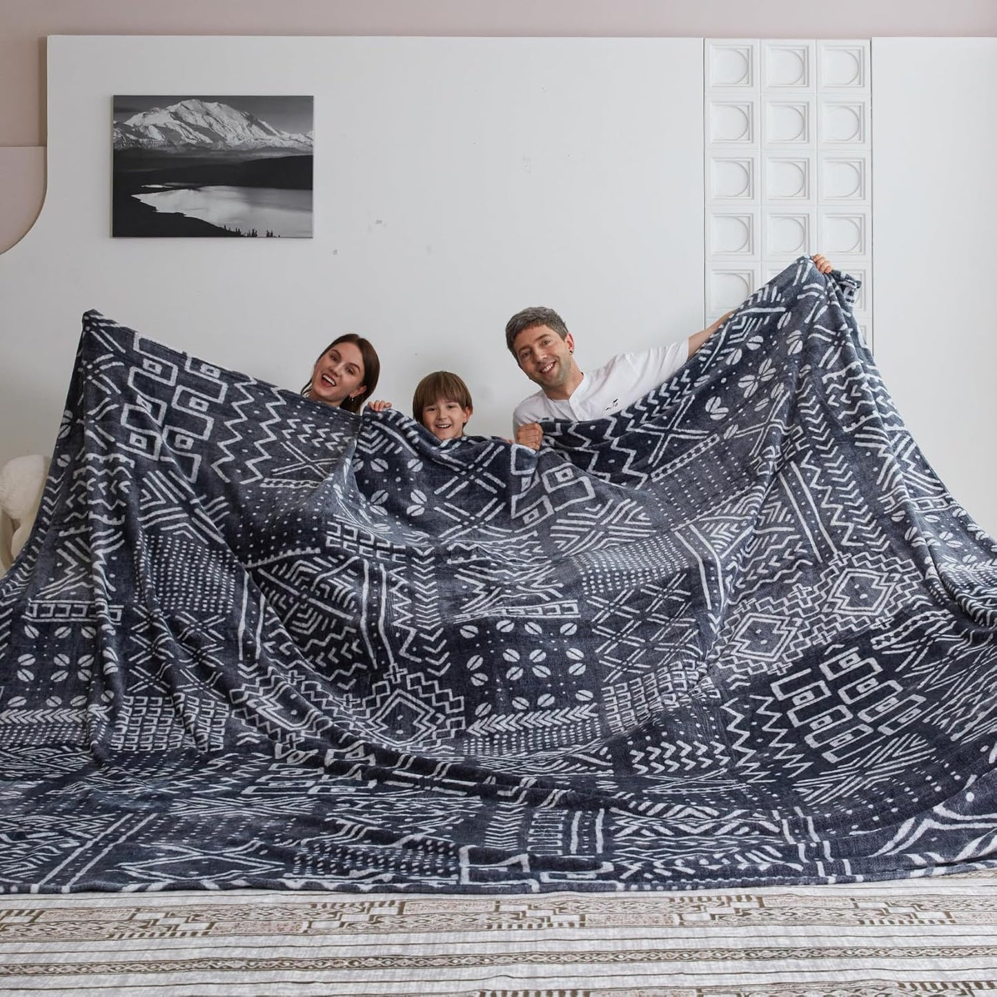 Oversized King Fleece Blanket 120x120 inches for Cozy Comfort
