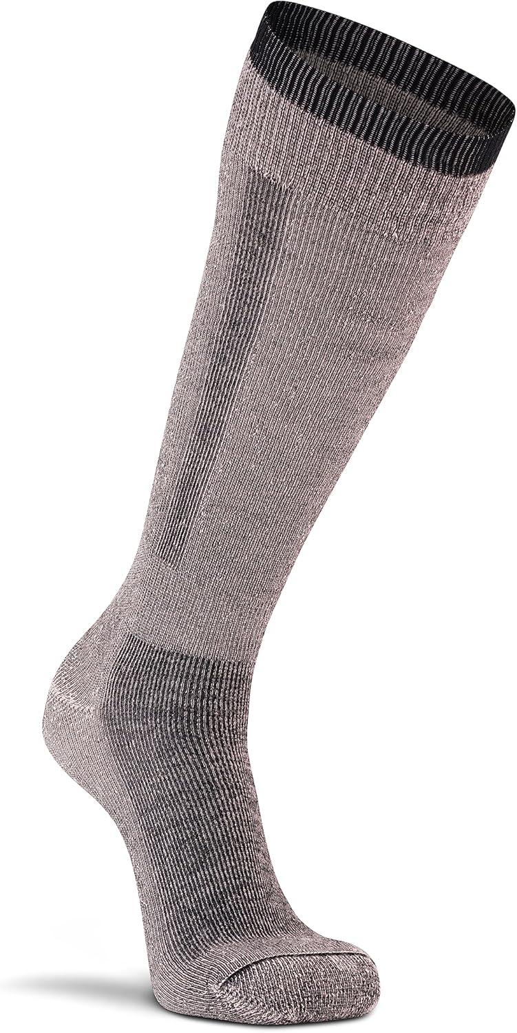 Stay Warm on the Slopes: FoxRiver Merino Ski Socks