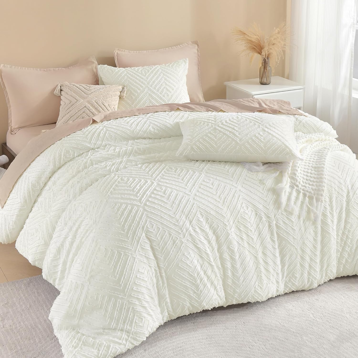 Litanika Oversized King Comforter Set in Ivory for Cozy Sleep