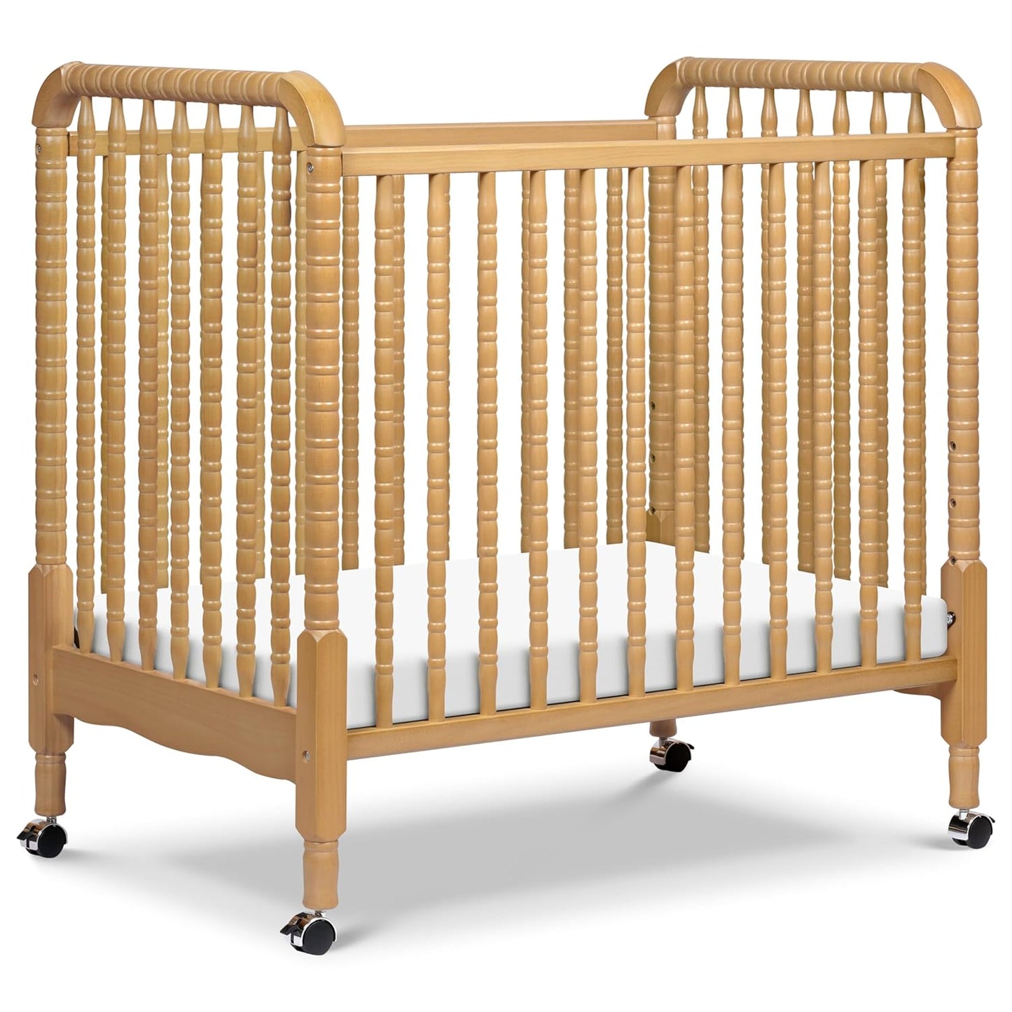 DaVinci Jenny Lind 3-in-1 Convertible Mini Crib for Your Baby