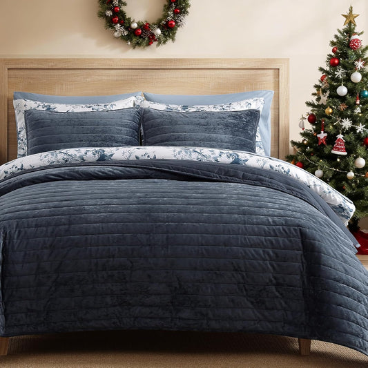Luxurious Velvet King Size Quilt Set for All Seasons Comfort