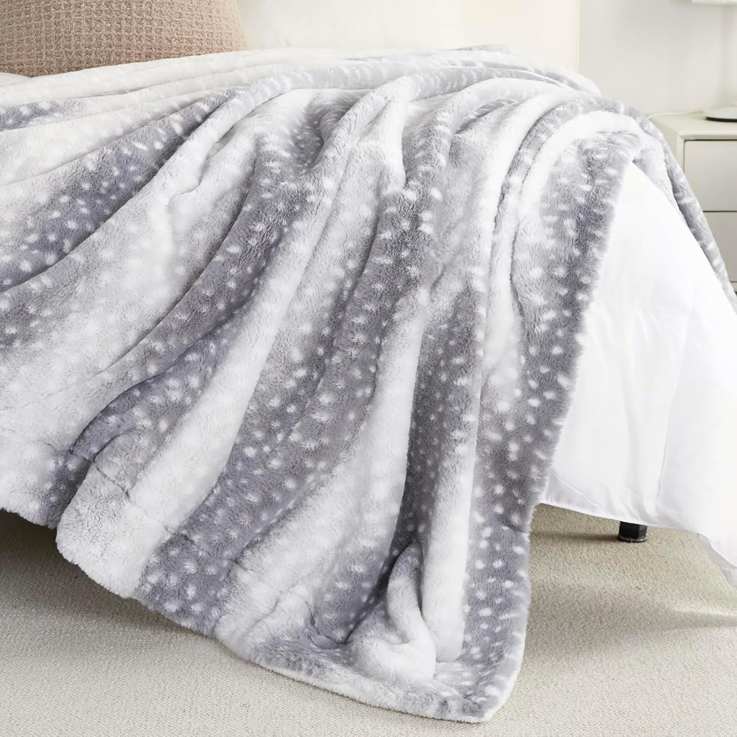 Cozy Bliss Luxury Faux Fur Throw Blanket with Deer Print