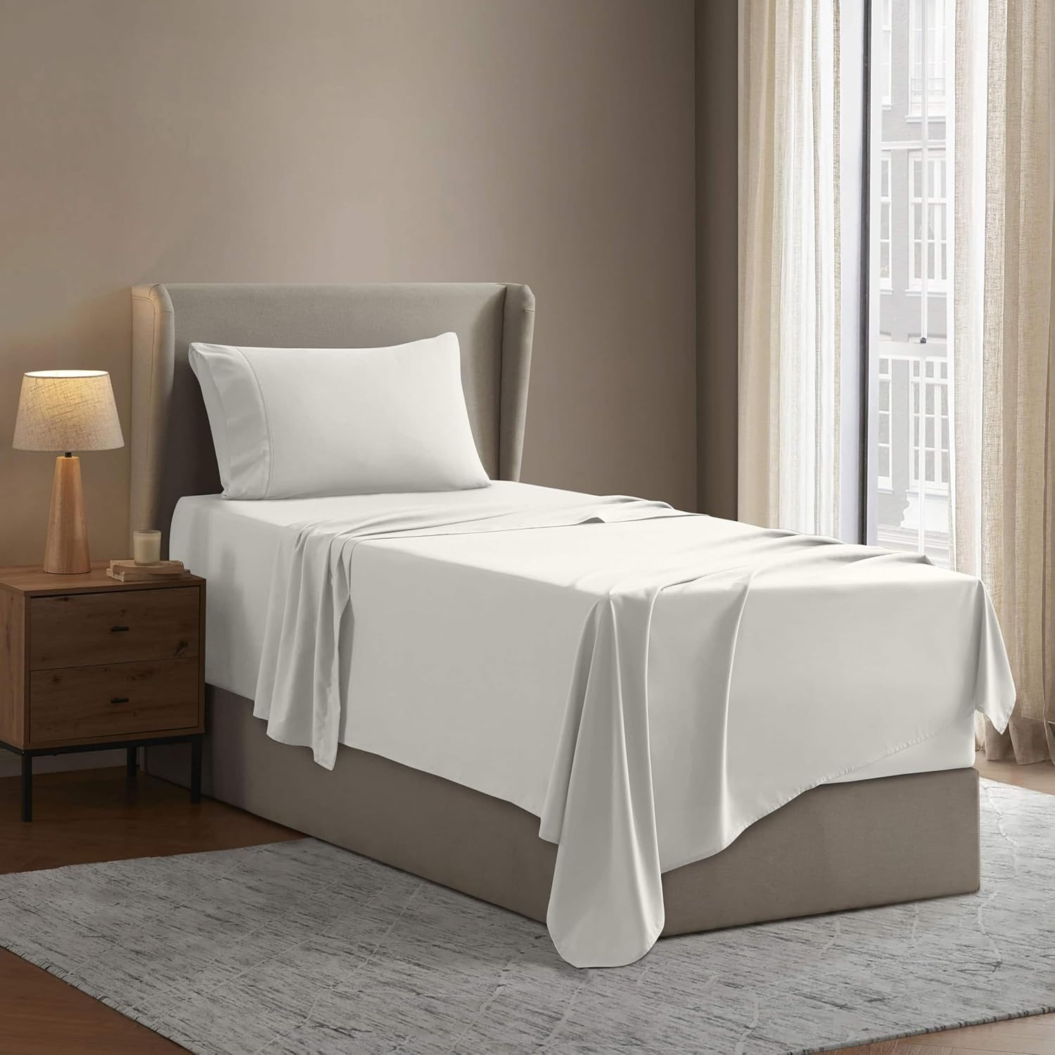Luxury Twin XL Sheet Set for College Dorm - Ultra-Soft Microfiber