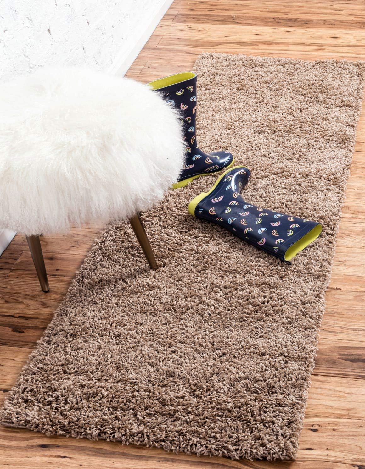 Unique Loom Solid Shag Collection Area Rug for Cozy Spaces