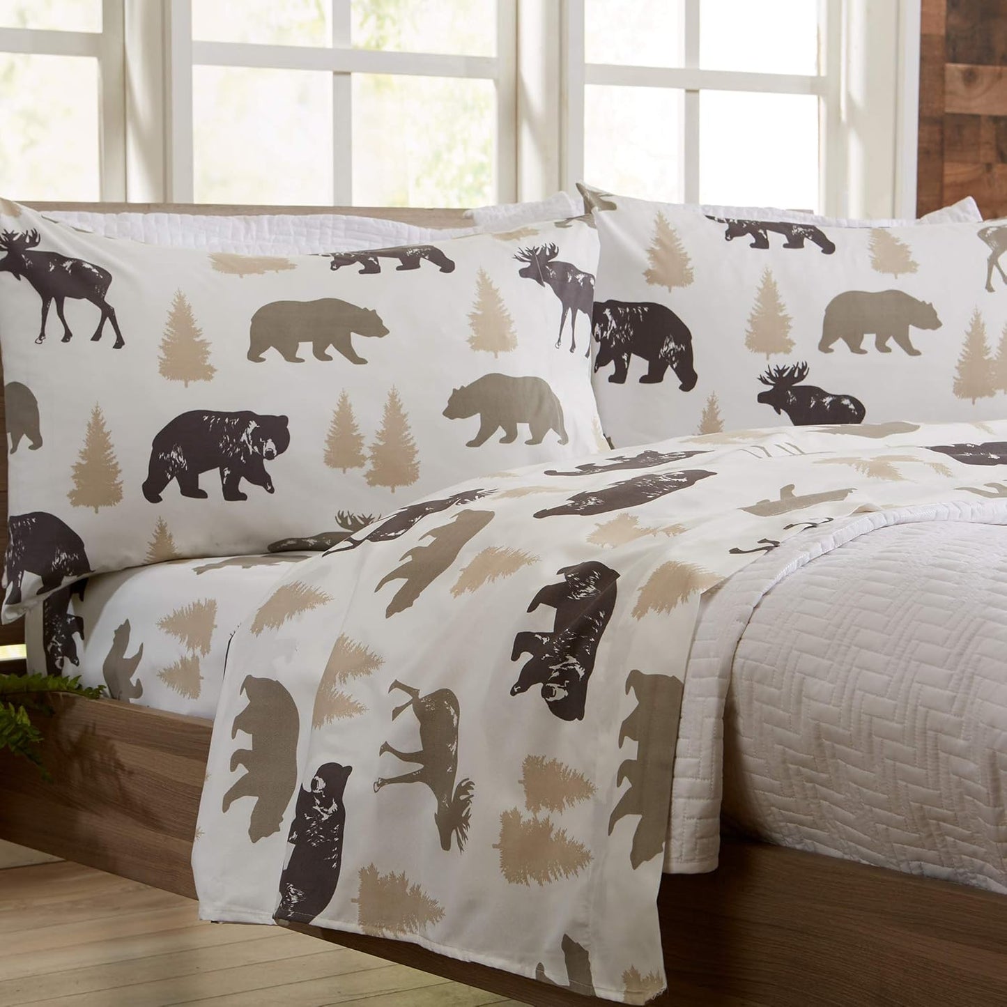 Great Bay Home Queen Size Microfiber Sheet Set for Lodge Decor