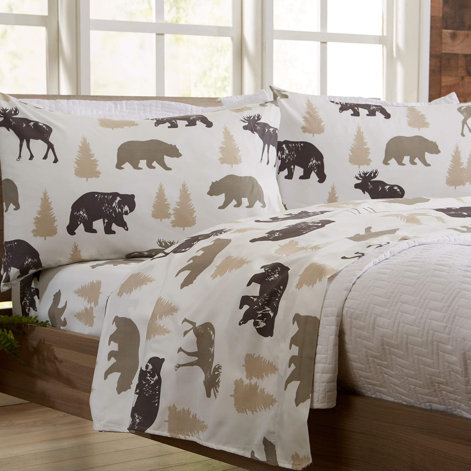 Great Bay Home Queen Size Microfiber Sheet Set for Lodge Decor