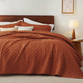 Quilts Queen Size Lightweight Bedspread - Year-Round Comfort
