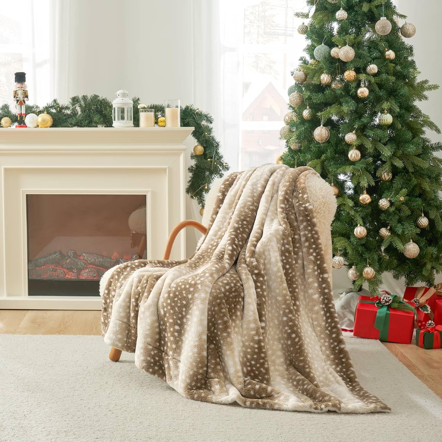 Cozy Bliss Luxury Faux Fur Throw Blanket for Home Decor