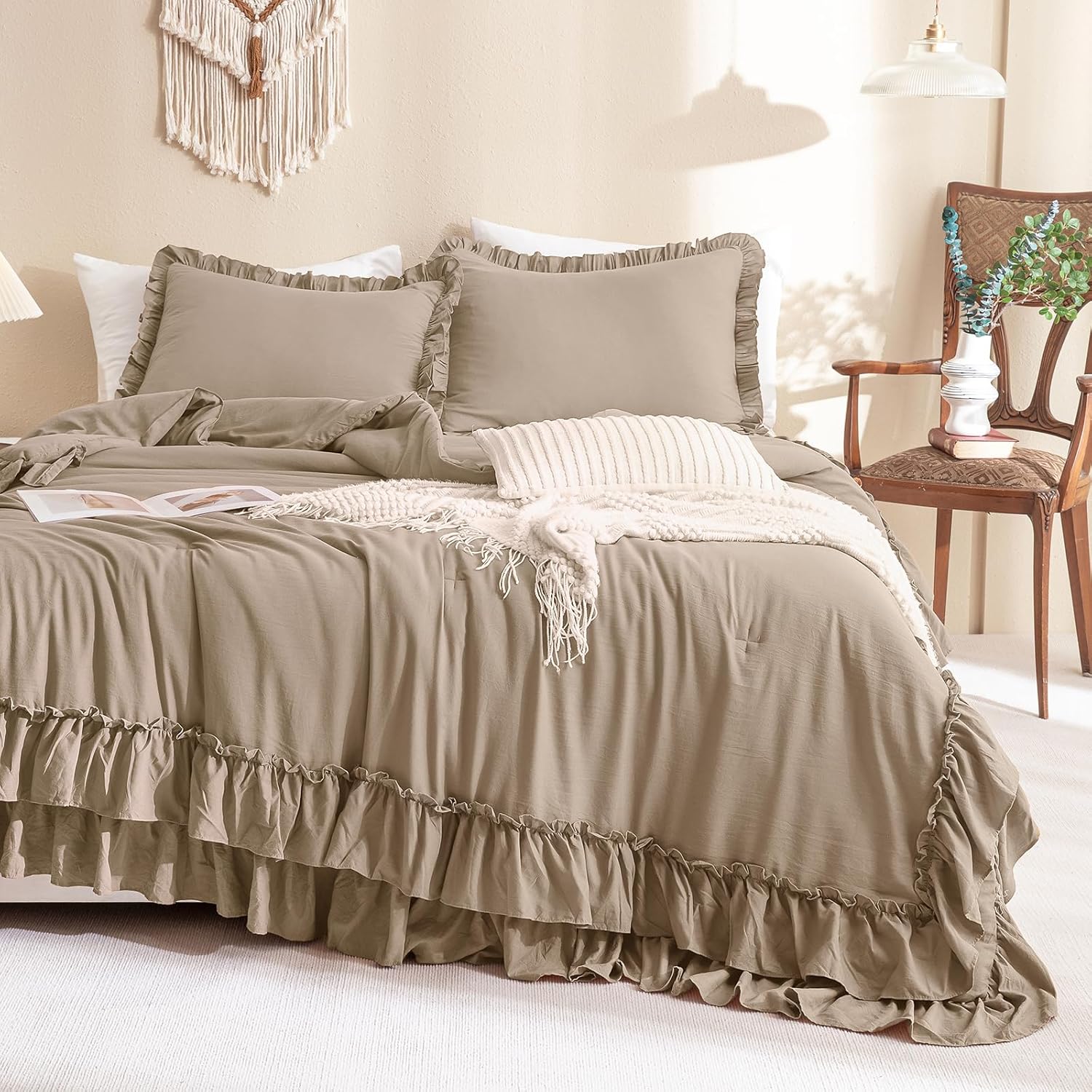 Masaca Ruffled King Comforter Set for Vintage Farmhouse Style