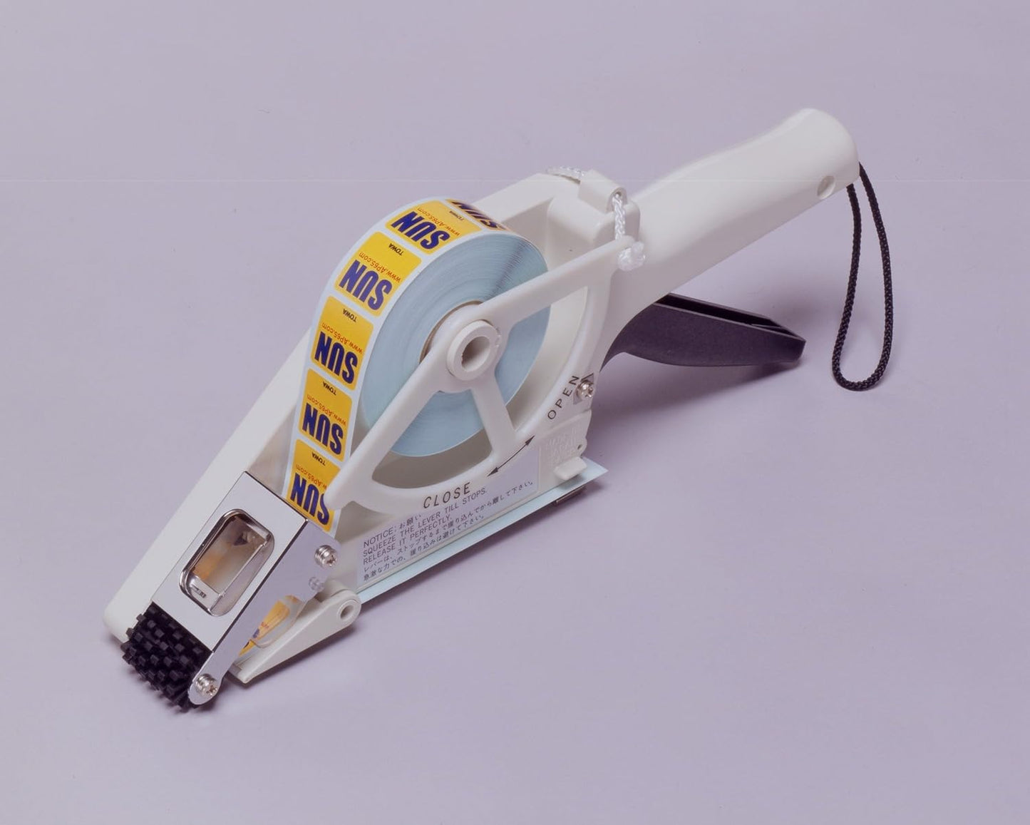 Towa APN-30 Label Applicator for Accurate Dispensing