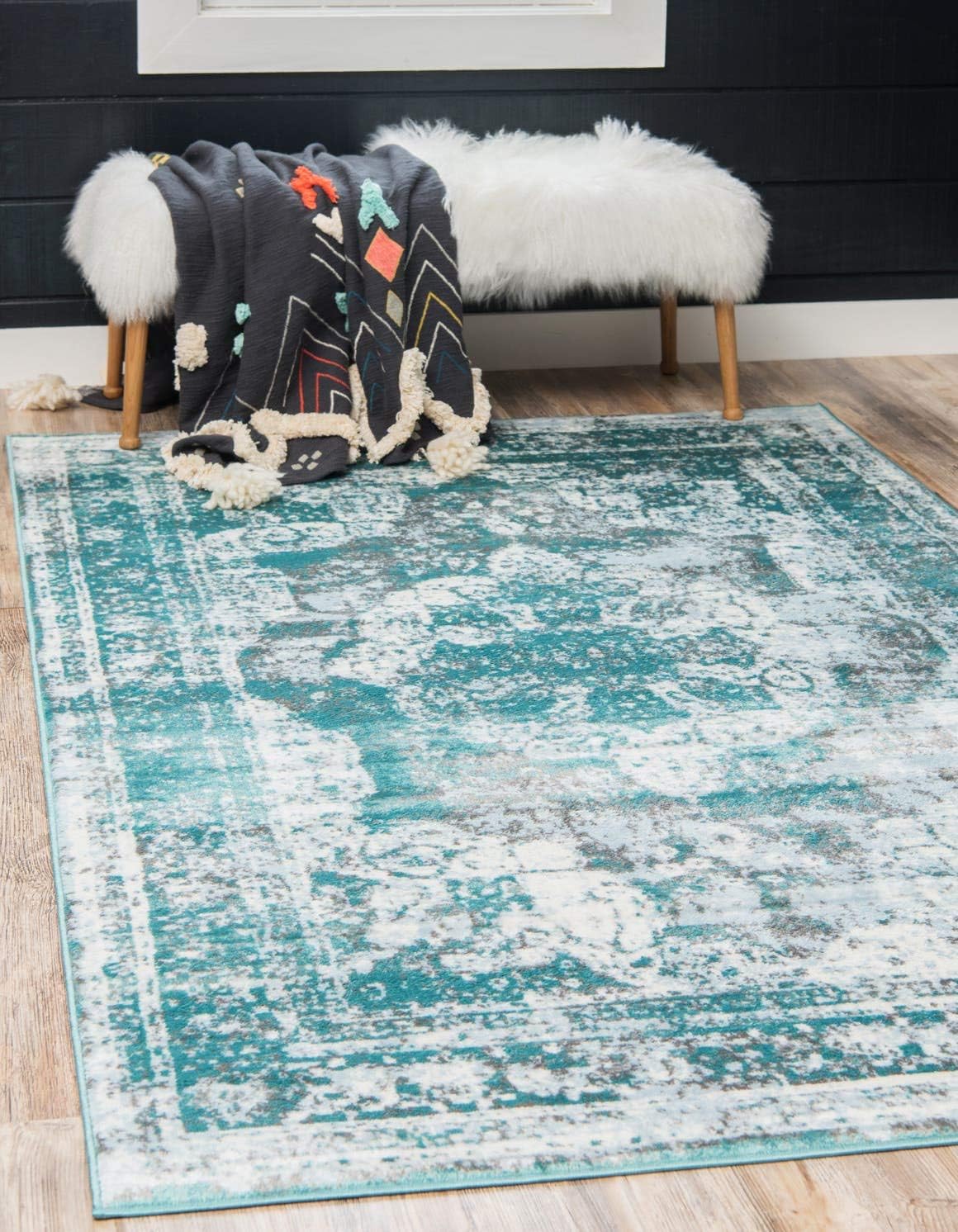Unique Loom Sofia Collection Area Rug - Vintage Turquoise Design