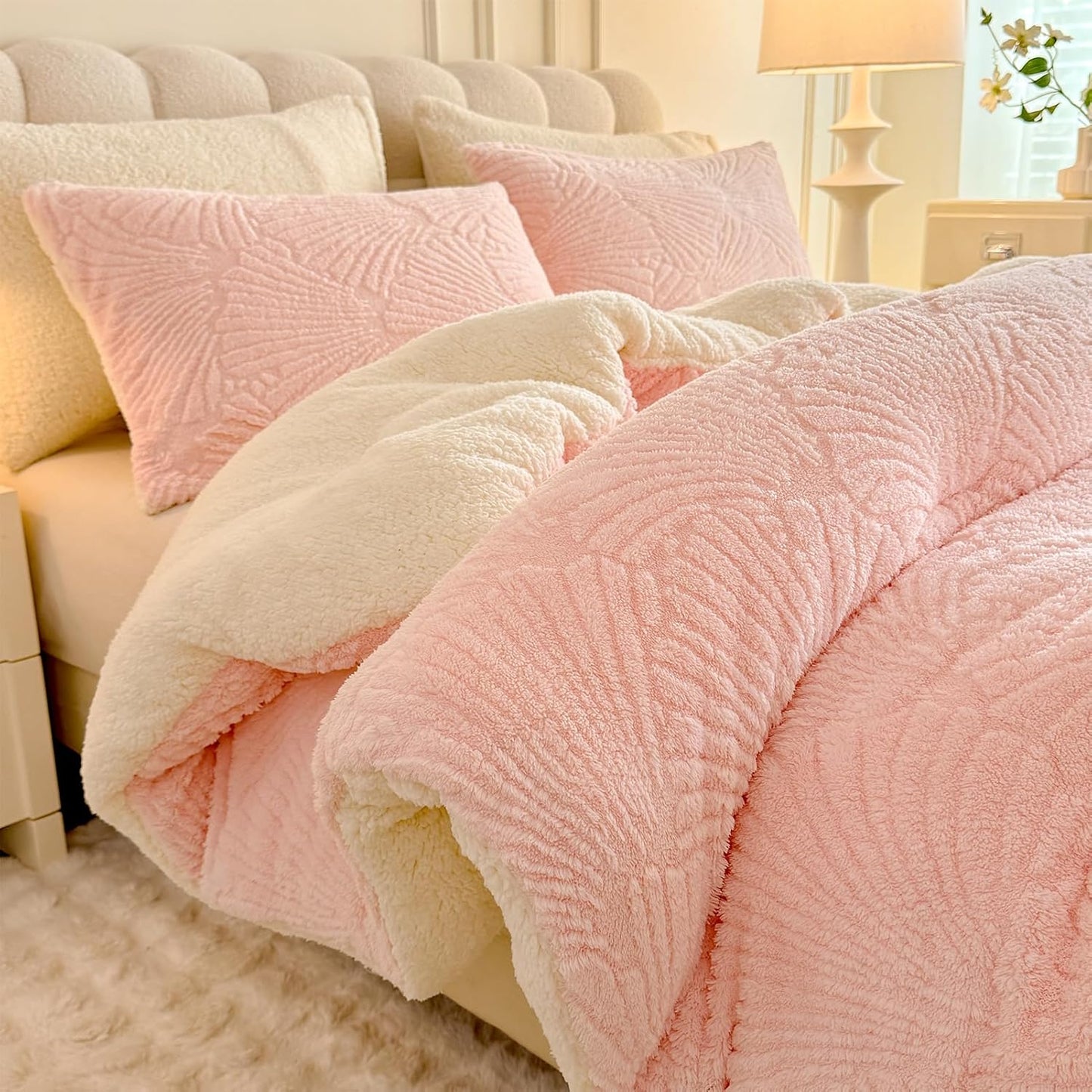 Seashell Jacquard Sherpa Comforter Set for Cozy King Bedding