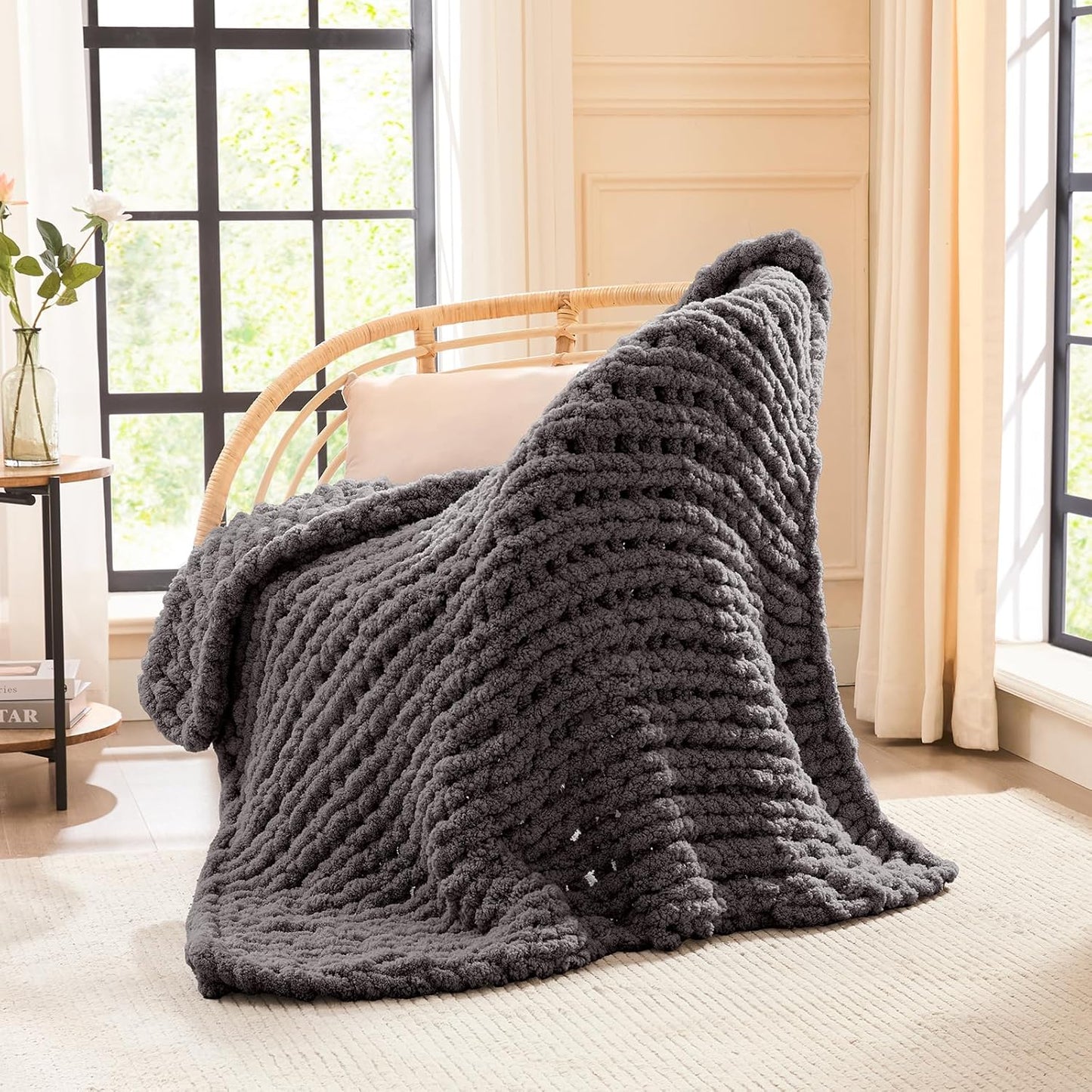 L'AGRATY Chunky Knit Blanket Throw - Soft Chenille Blanket
