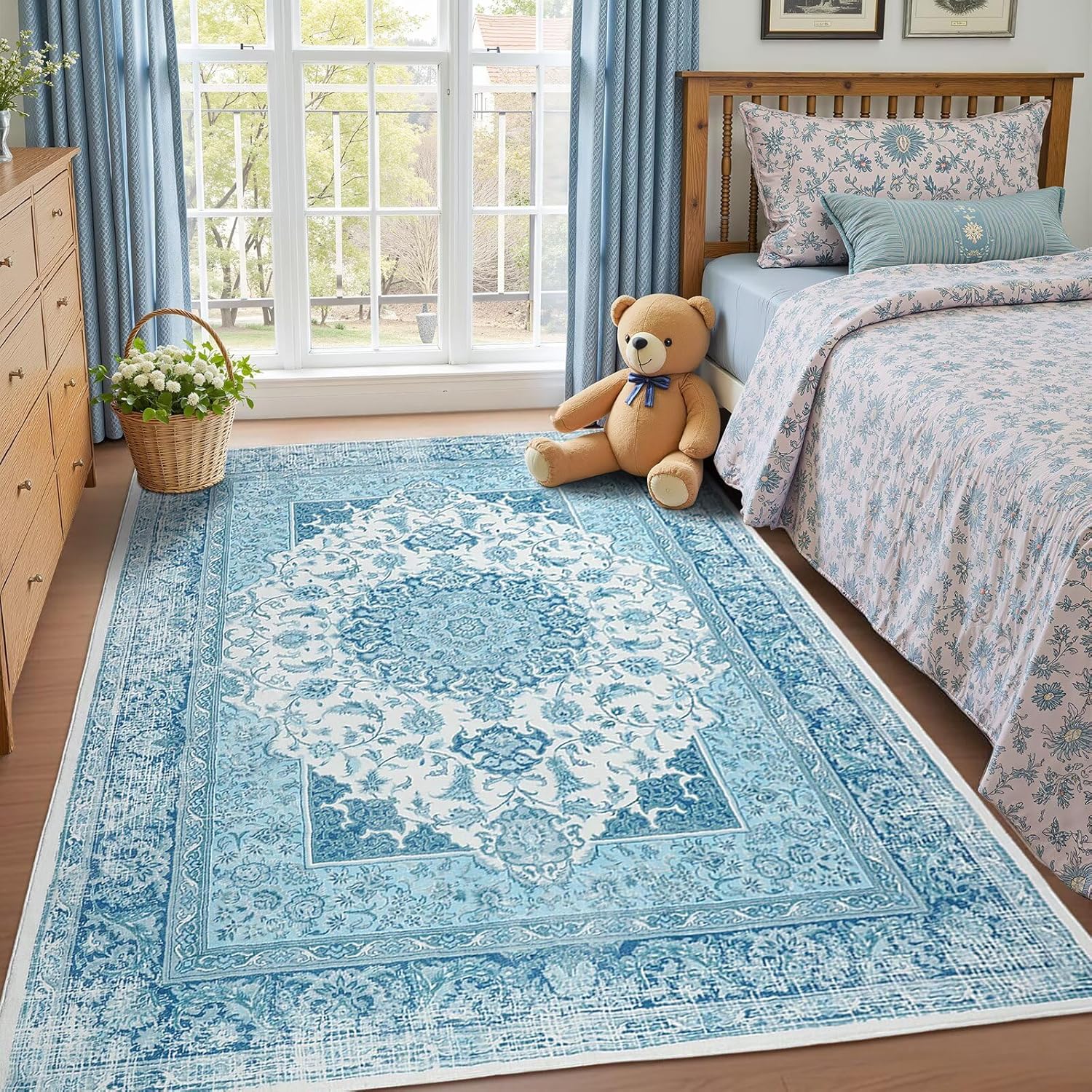 5x7 Area Rug for Bedroom with Non-Slip Backing and Vintage Charm