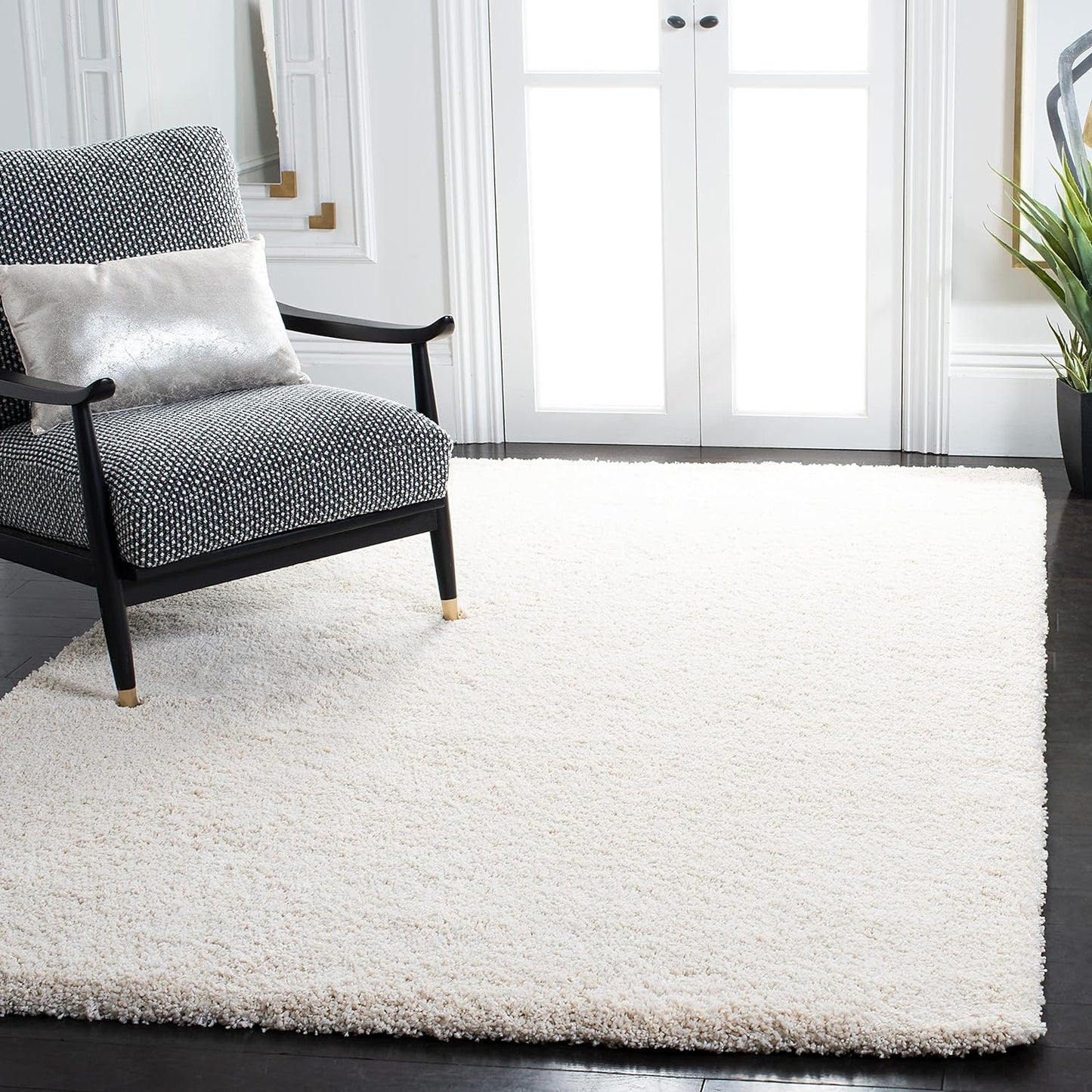 SAFAVIEH Milan Shag Collection Area Rug - Cozy & Non-Shedding