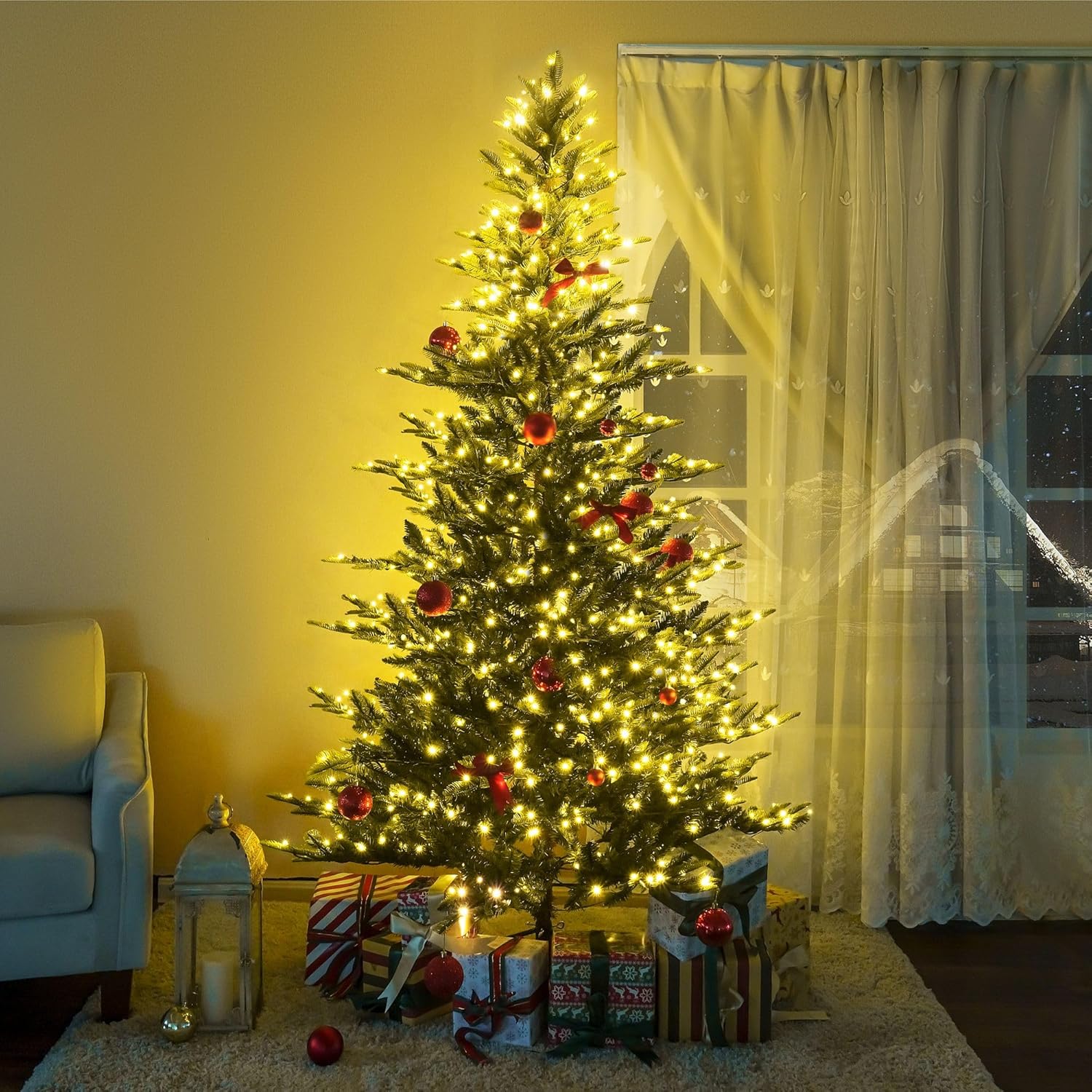 Lujan 6.5ft Prelit Artificial Christmas Tree with 500 Lights