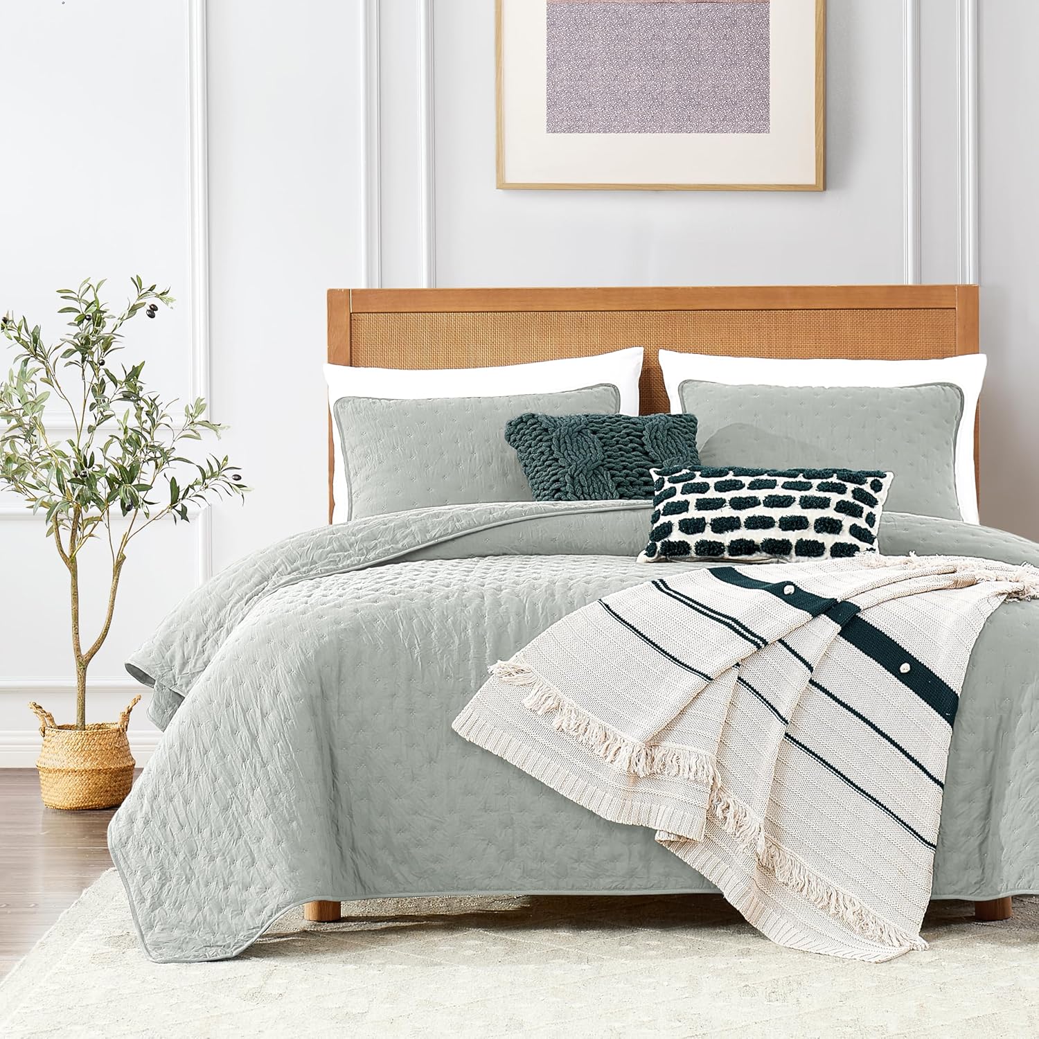 ROARINGWILD Queen Size Quilt Bedding Set in Sage Green