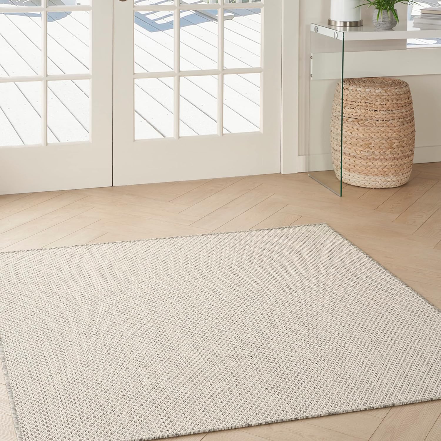 Nourison Home Courtyard Indoor/Outdoor Ivory/Silver Area Rug