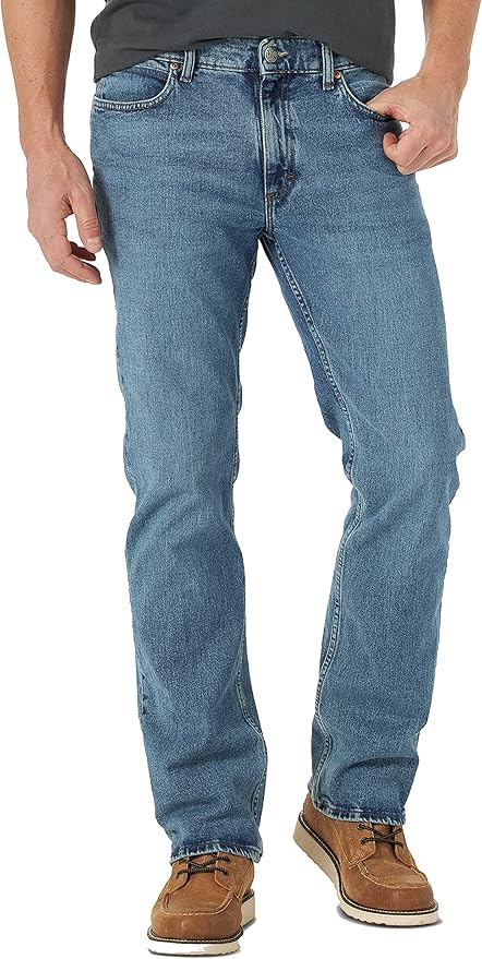 Lee Men's Legendary Regular Boot Jean for Comfort and Style