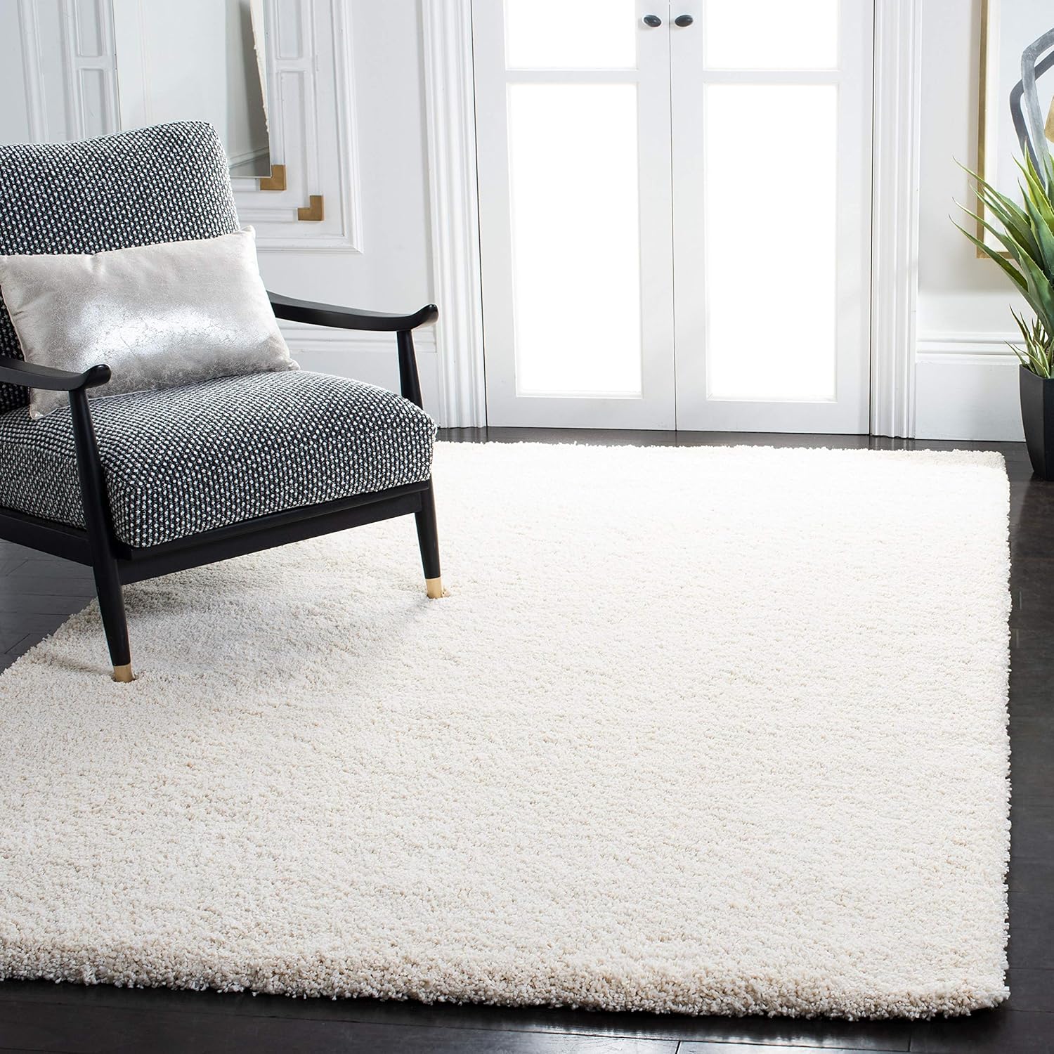 SAFAVIEH Milan Shag Collection 3ft Square Ivory Area Rug Review