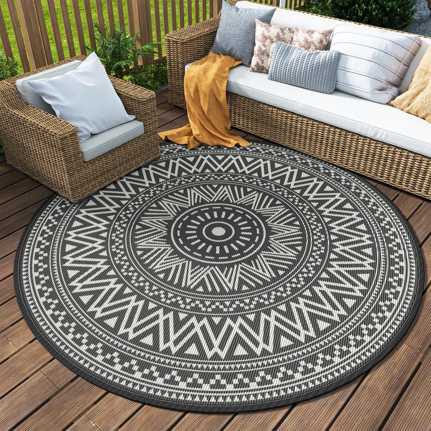 MontVoo Outdoor Rug Carpet Waterproof Round 10ft for Patio