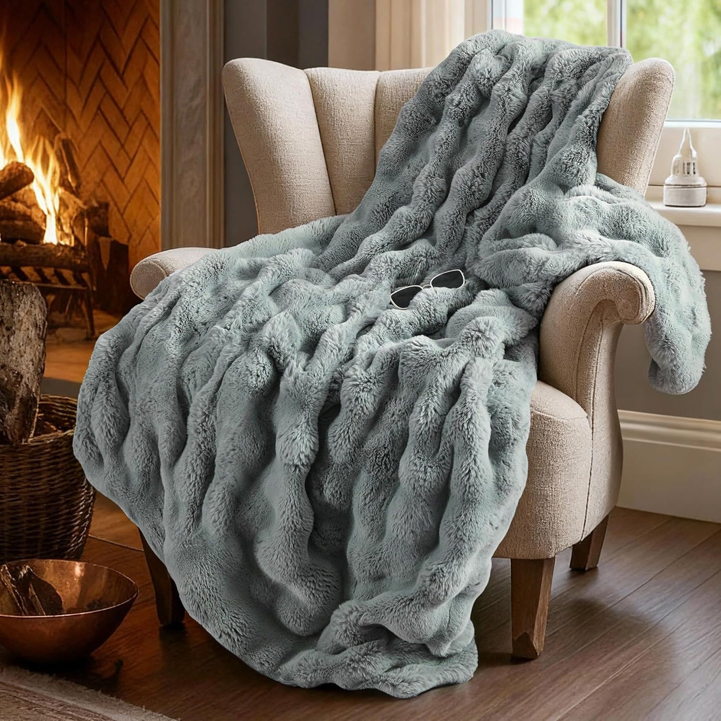 Faux Fur Throw Blanket for Couch or Bed, Cozy & Soft