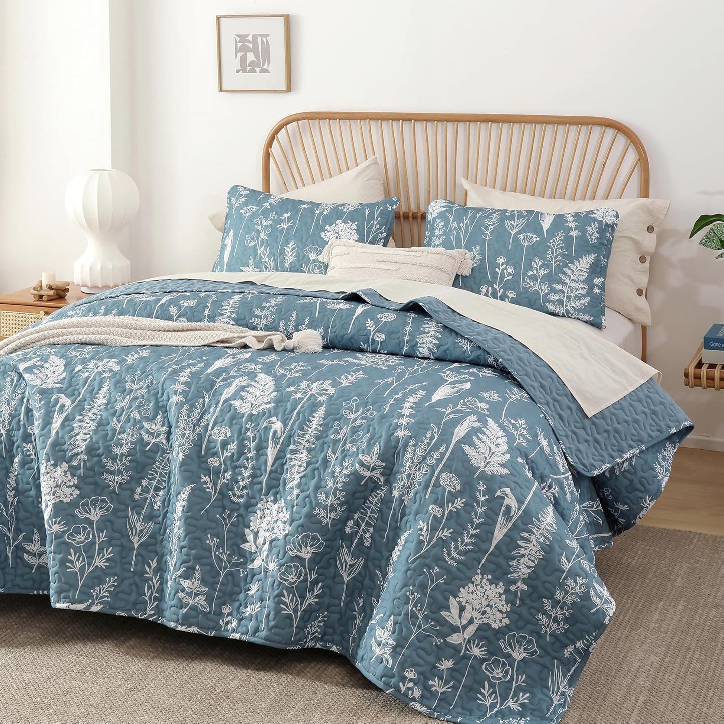 King Size Mineral Blue Quilt Set with Floral Pattern Design