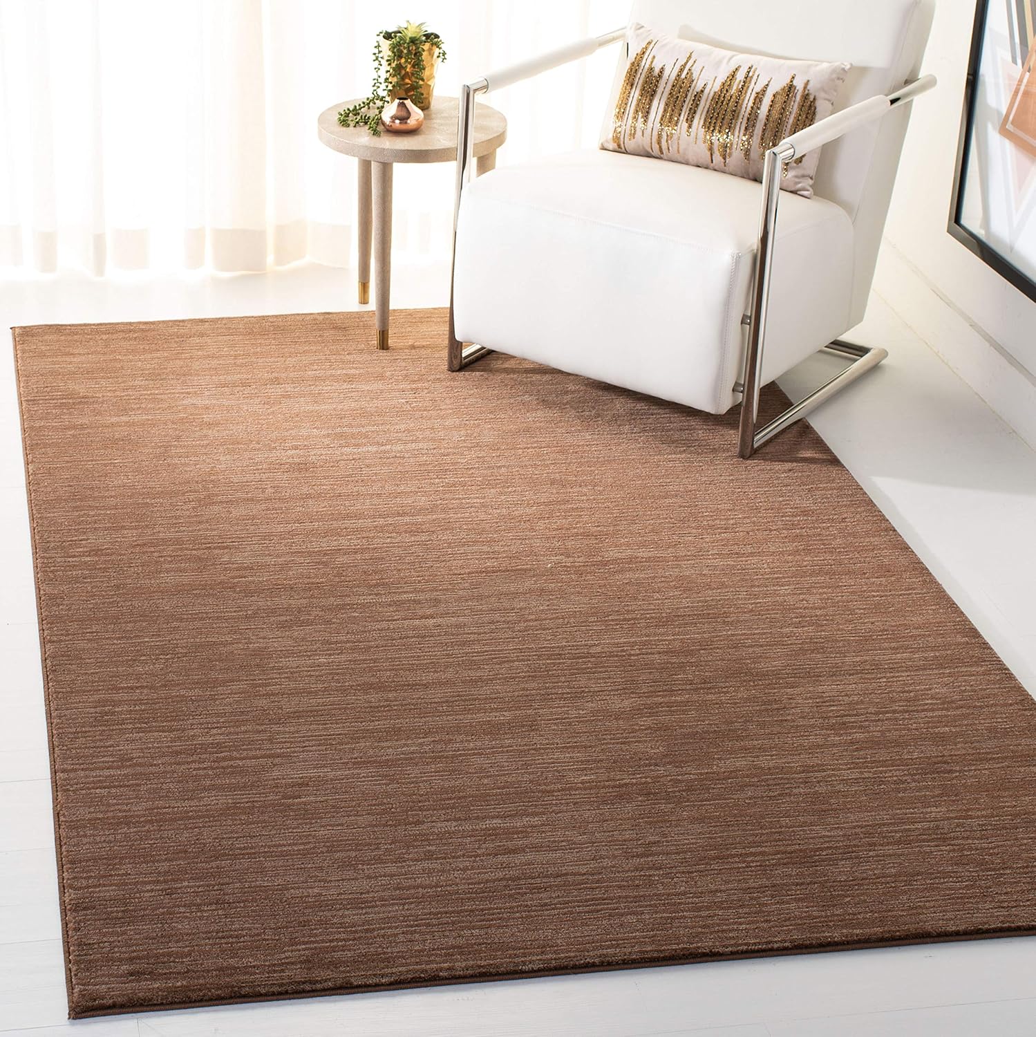 SAFAVIEH Vision Collection Accent Rug - Modern Ombre Chic Design