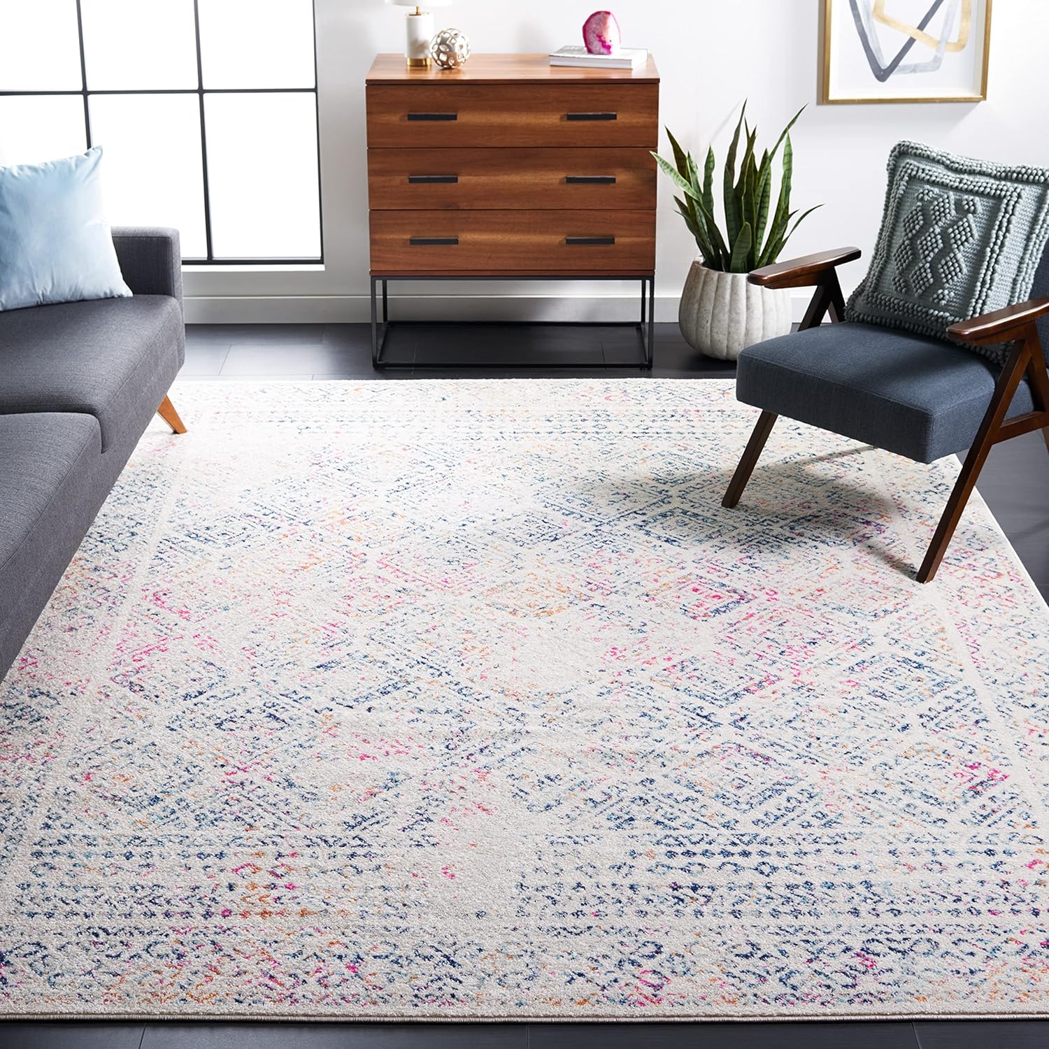 SAFAVIEH Tulum Collection Area Rug - Stylish & Durable Design