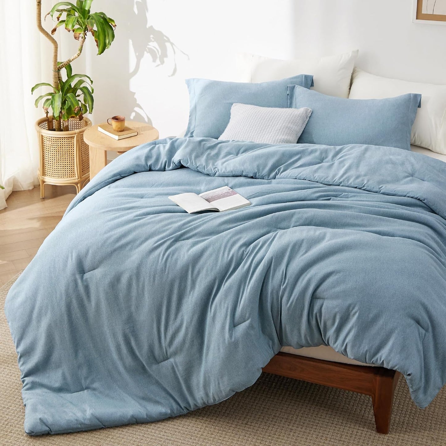 Bedsure Queen Comforter Set - Soft Storm Blue Bedding for All Seasons