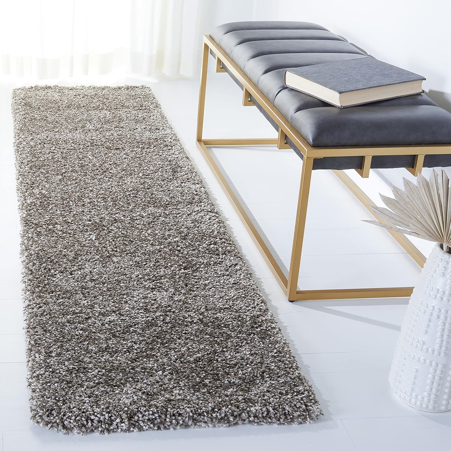 SAFAVIEH Milan Shag Collection Runner Rug - Cozy & Durable