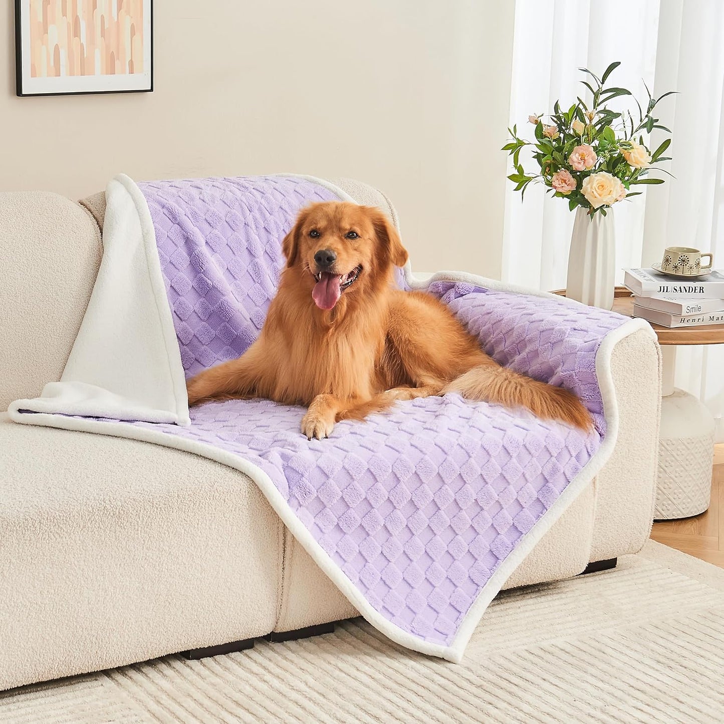 Checkered Waterproof Blanket for Pets, Soft and Stylish Design