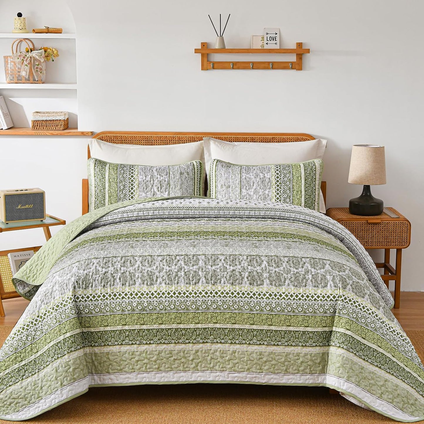 Sage Green Boho Quilt Set Queen Size for All Season Comfort