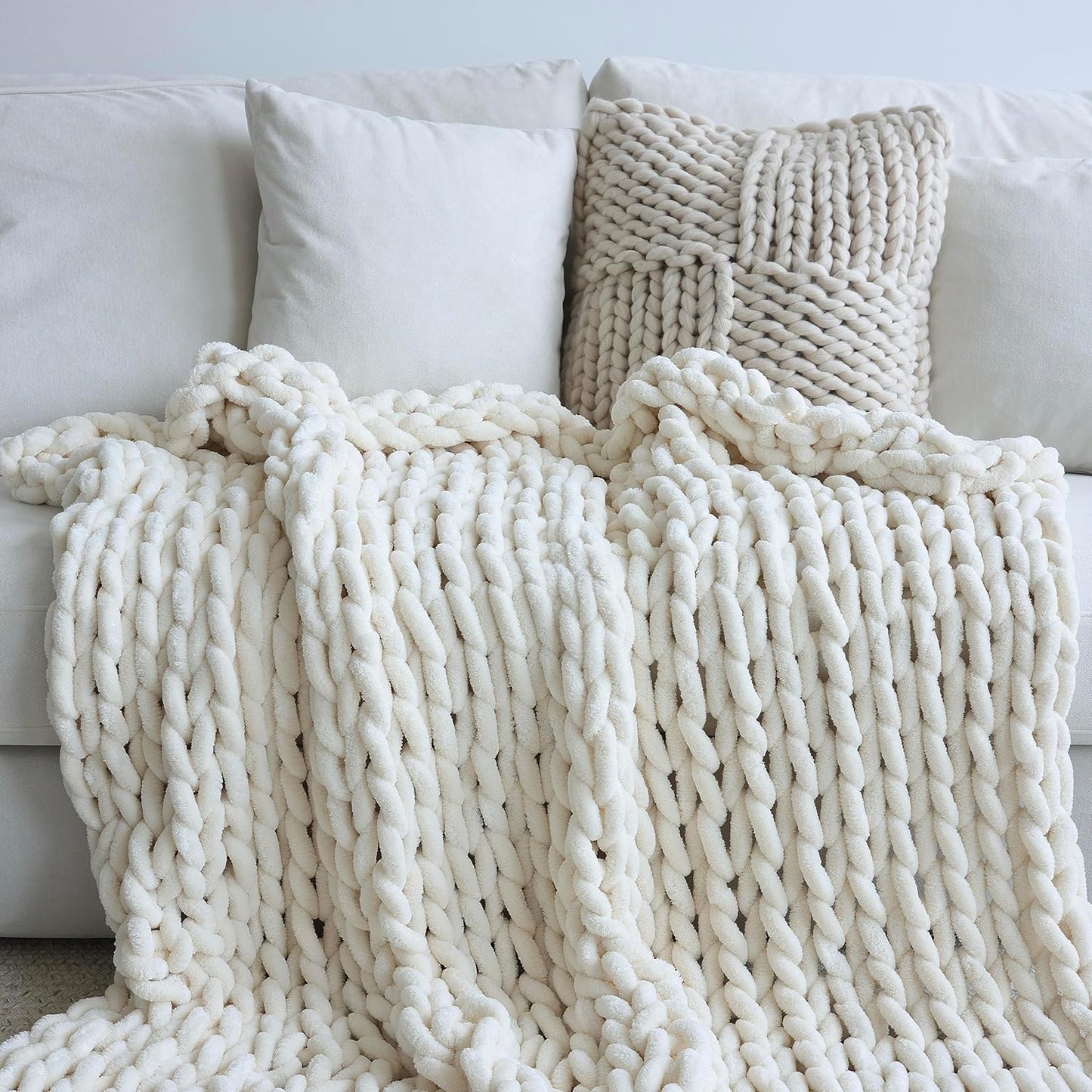 Maetoow Chenille Chunky Knit Blanket Throw for Cozy Comfort
