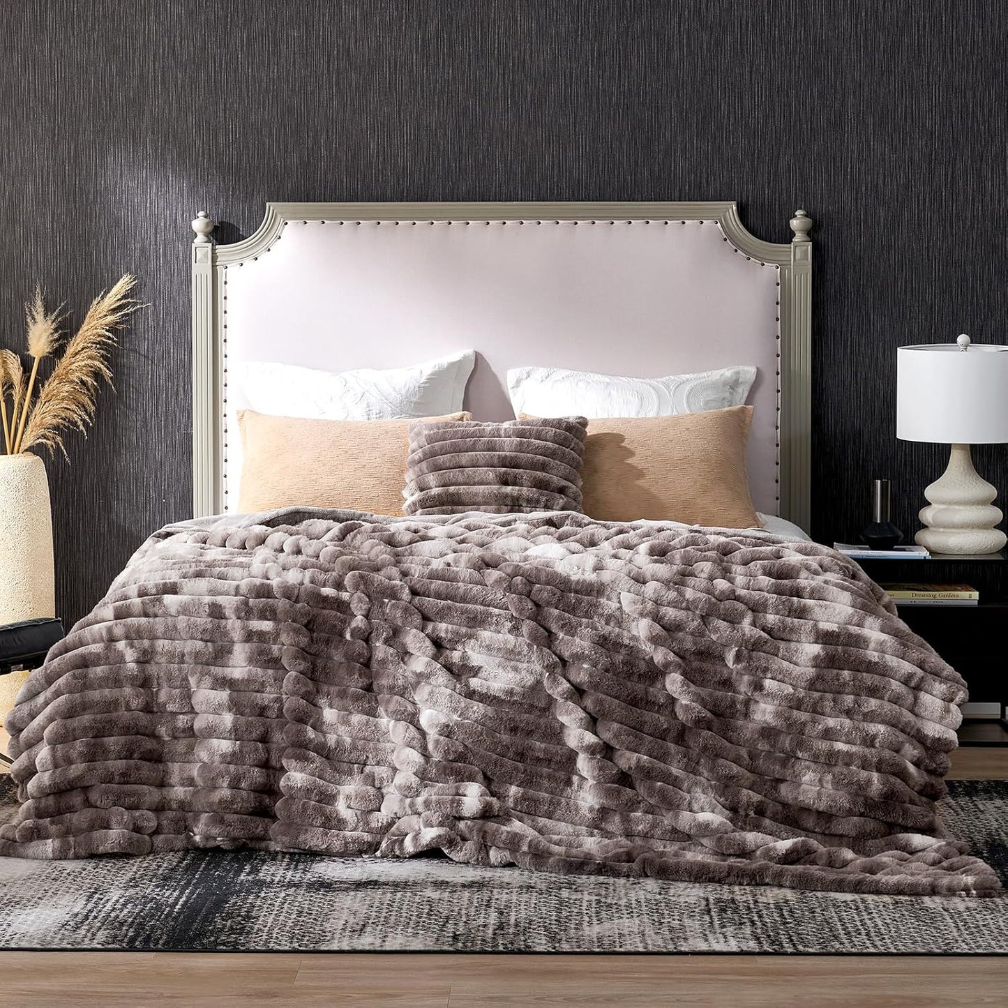 Cozy Bliss Faux Fur Throw Blanket for Ultimate Comfort and Style