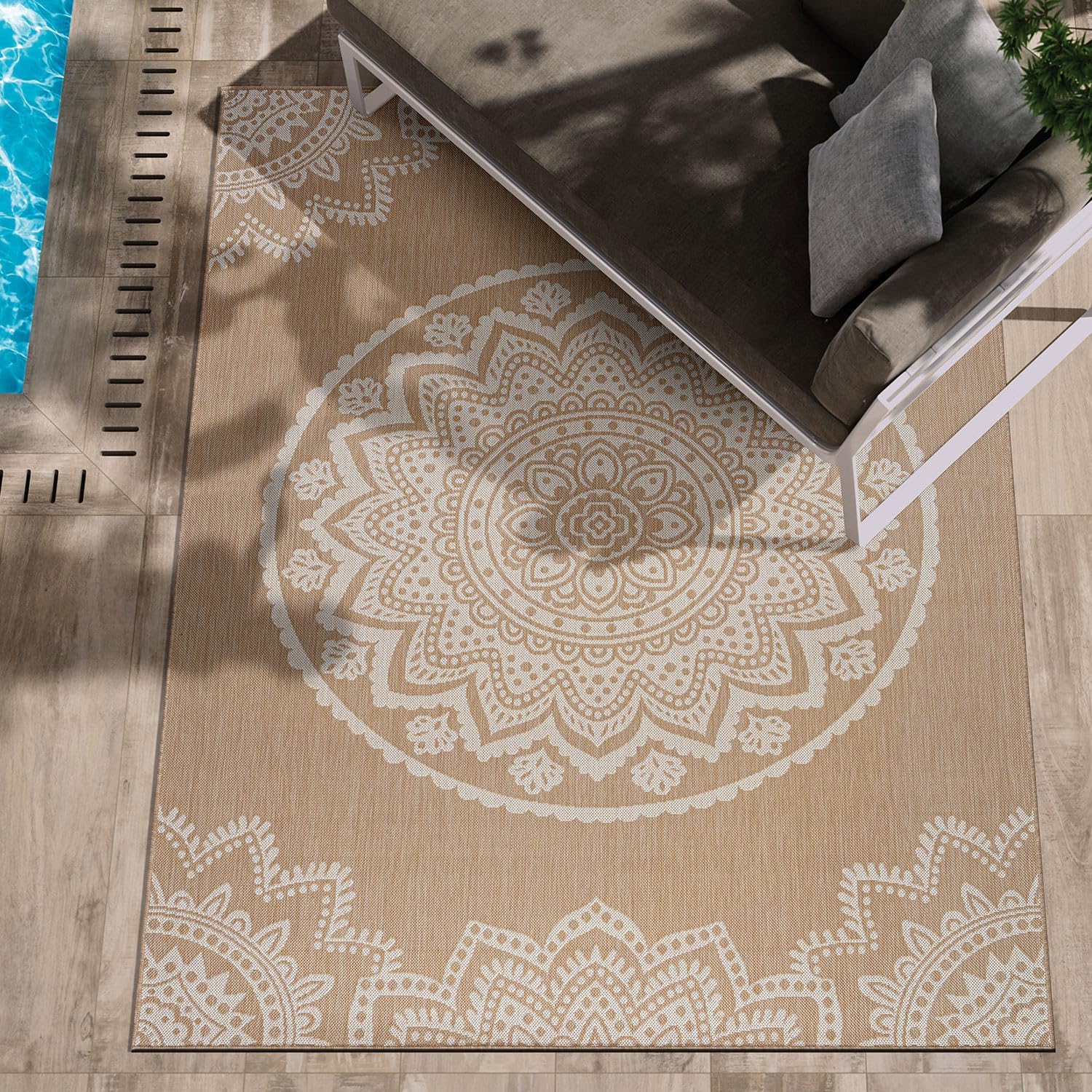 CAMILSON Outdoor Rug 5x7 for Indoor and Outdoor Use - Beige/White