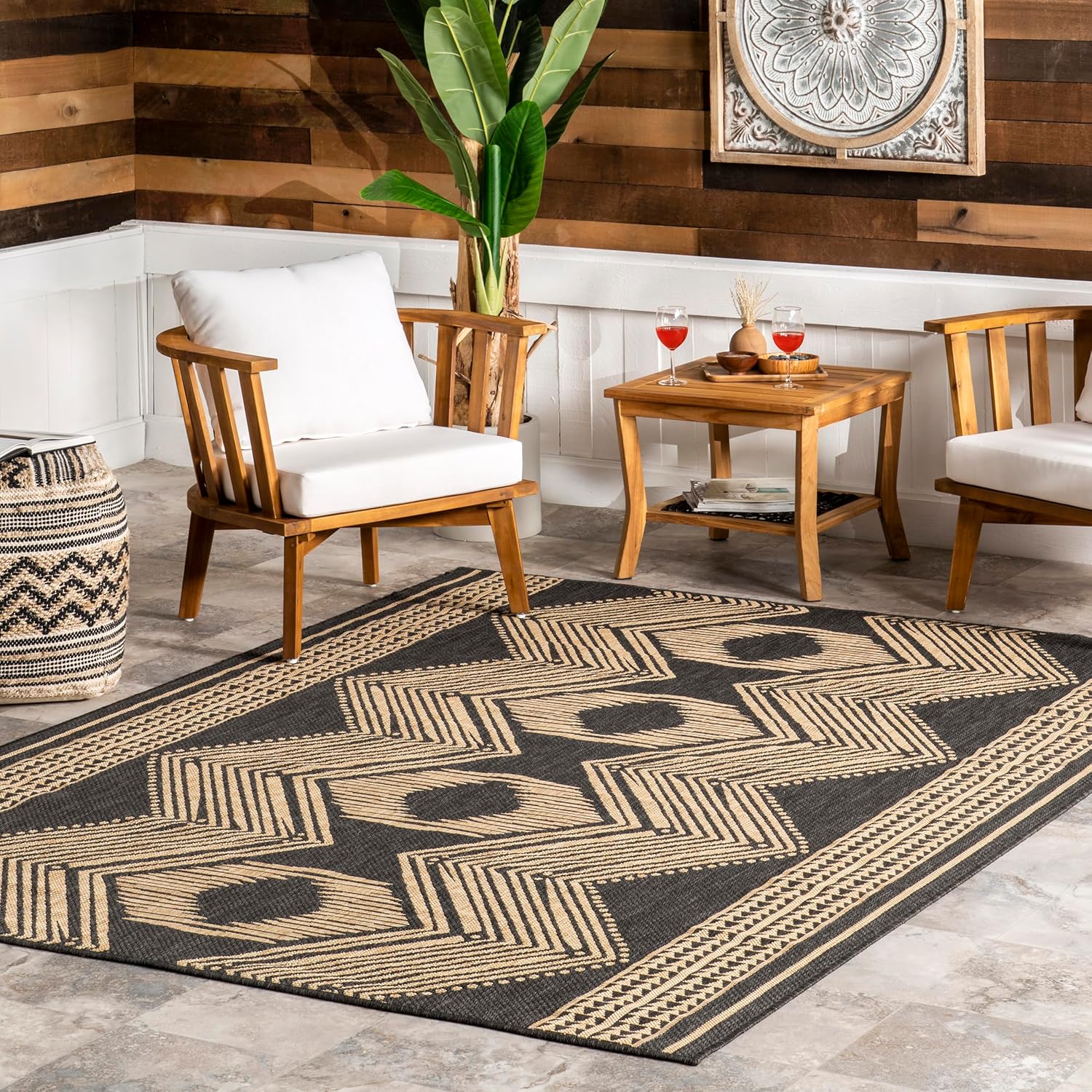 nuLOOM 5ft x 8ft Outdoor Tribal Geometric Area Rug Review