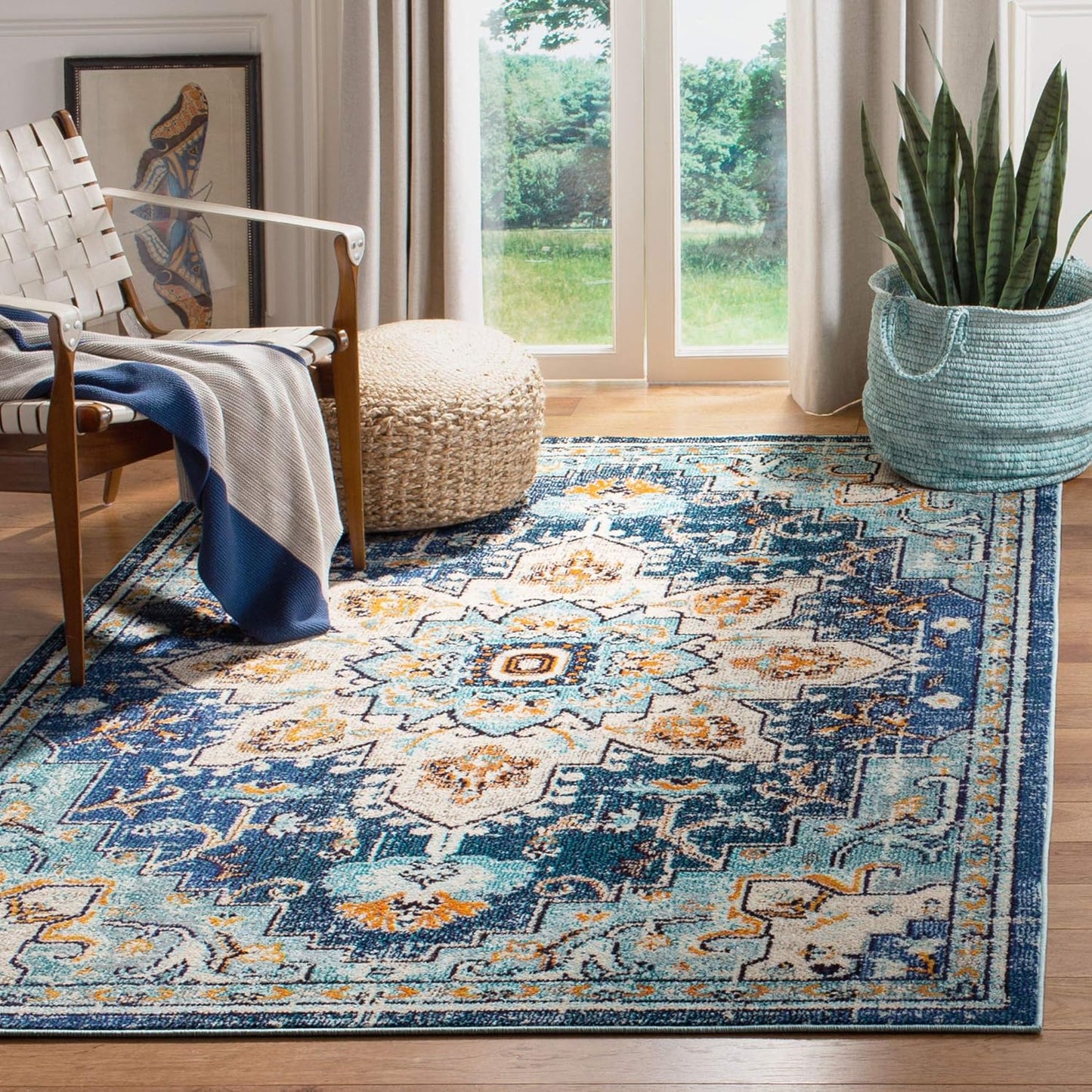 SAFAVIEH Area Rug 4x6 - Boho Chic Distressed Medallion Design