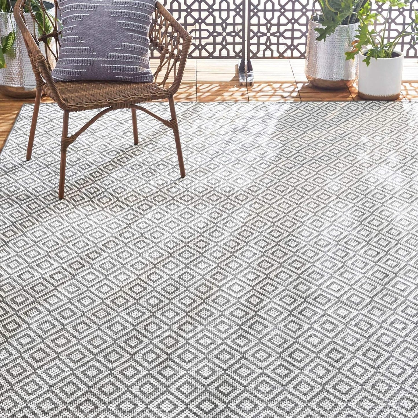 Home Dynamix Tripoli Lydia Modern Indoor/Outdoor Area Rug Review