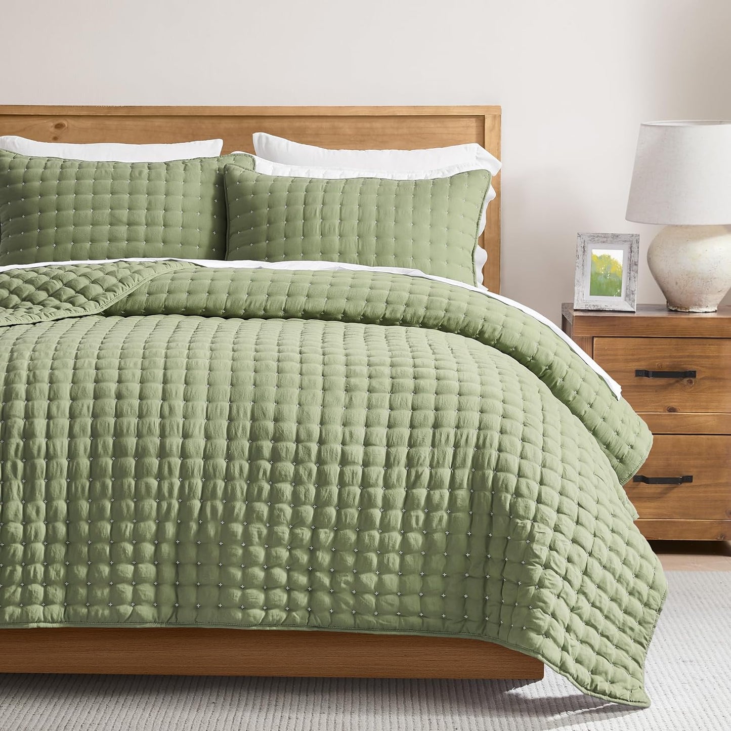 Green Twin Size Quilt Bedding Set with Pillow Sham for Comfort