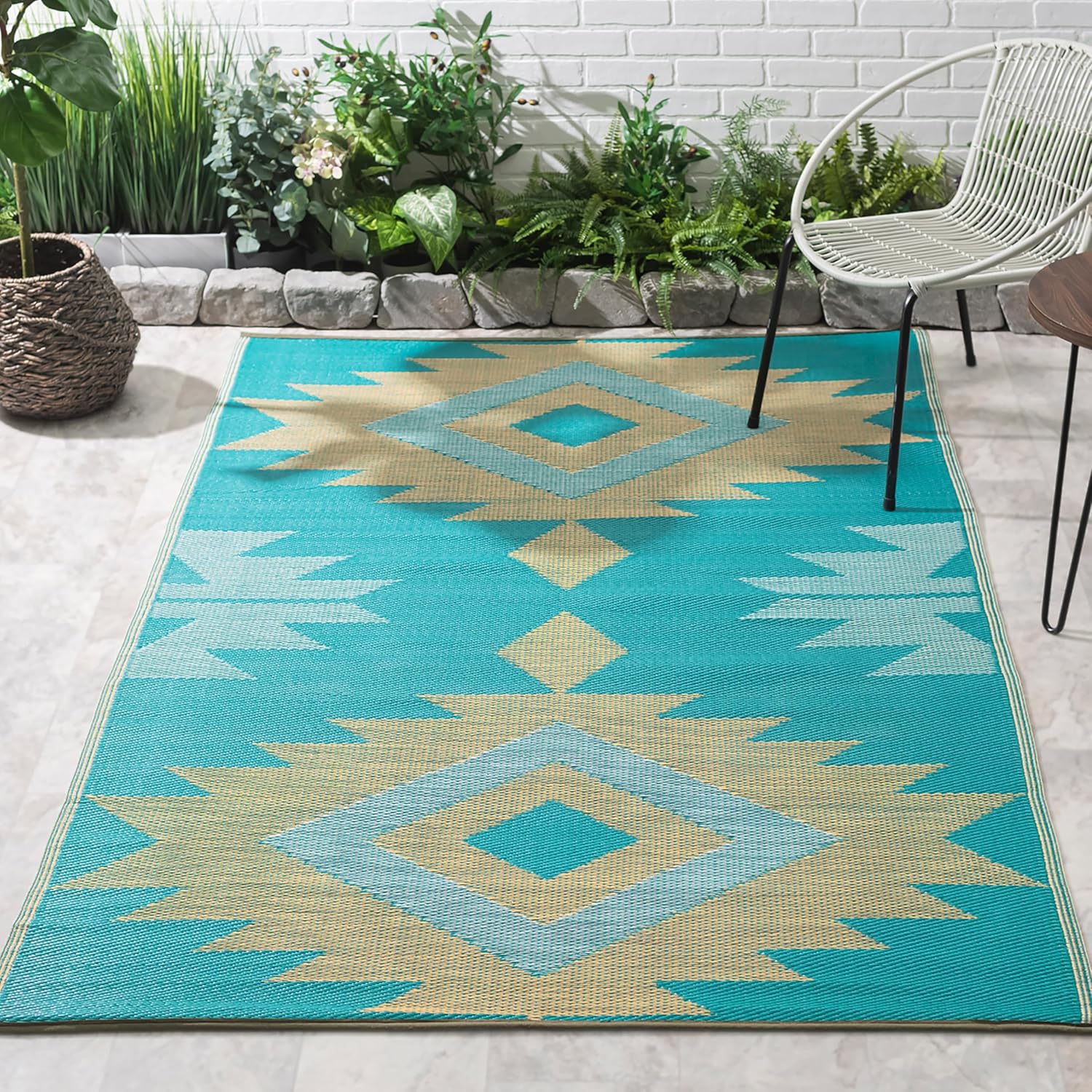 Outdoor Rug - Waterproof, Fade Resistant, Reversible Design
