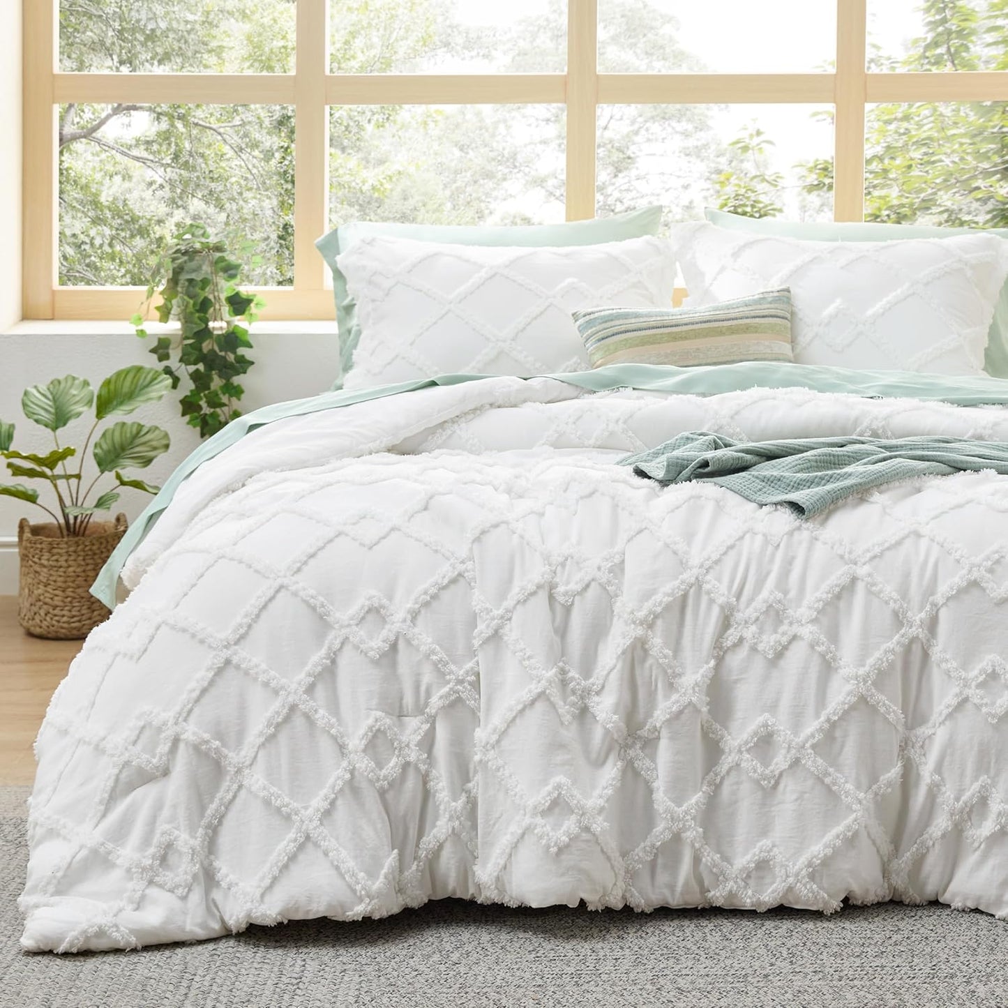 Boho Comforter Set King - Soft Fluffy Geometric Bedding