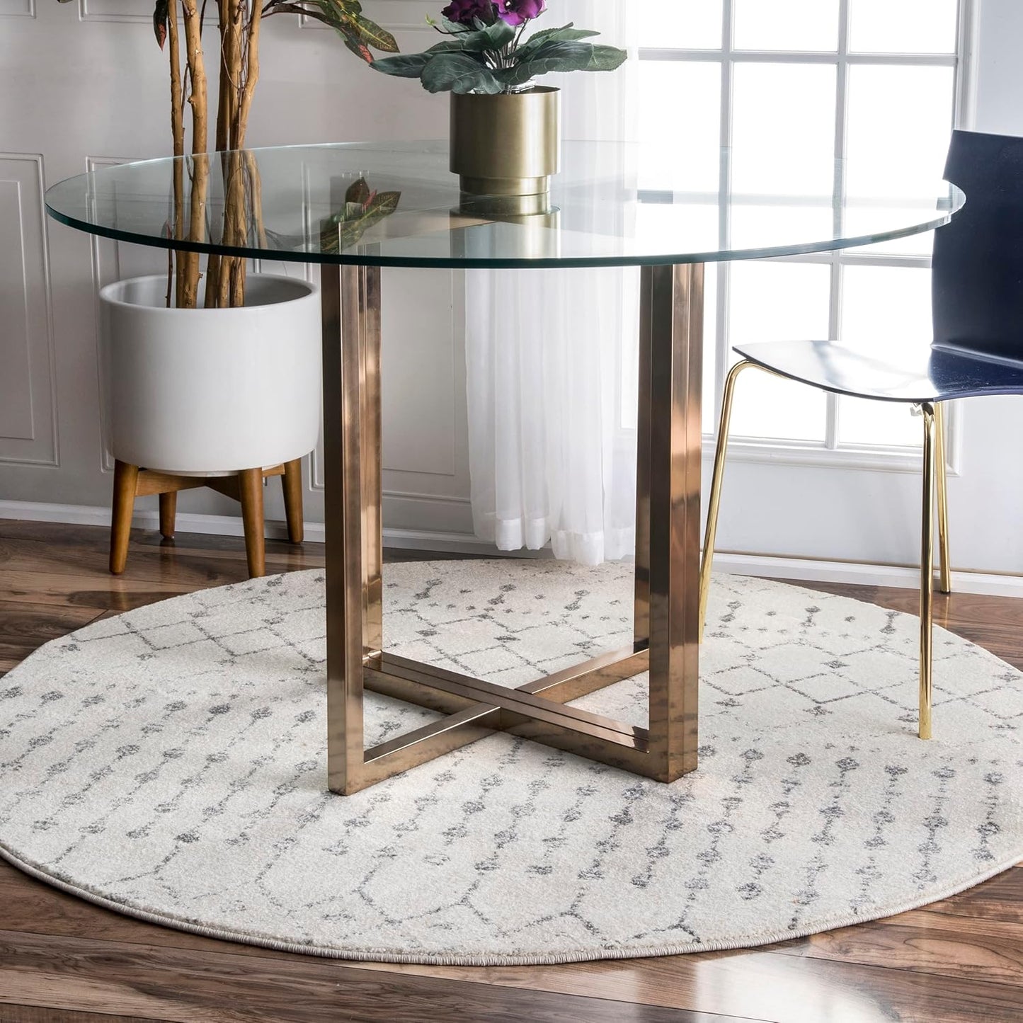 nuLOOM 8 Round Moroccan Blythe Area Rug for Stylish Spaces